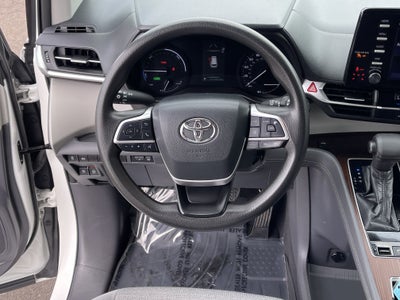 2021 Toyota Sienna LE