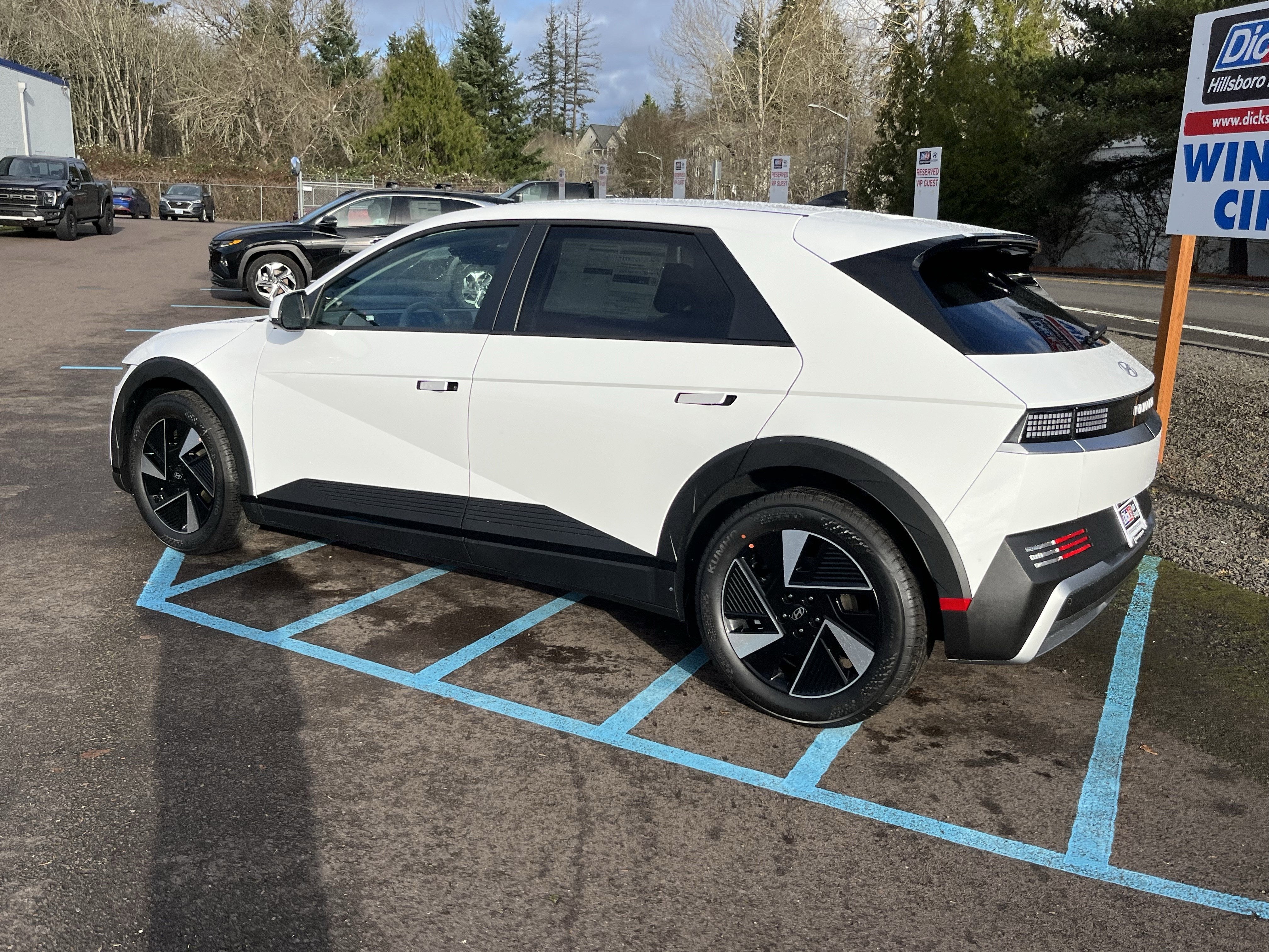 2026 Hyundai IONIQ 5 SE Standard Range