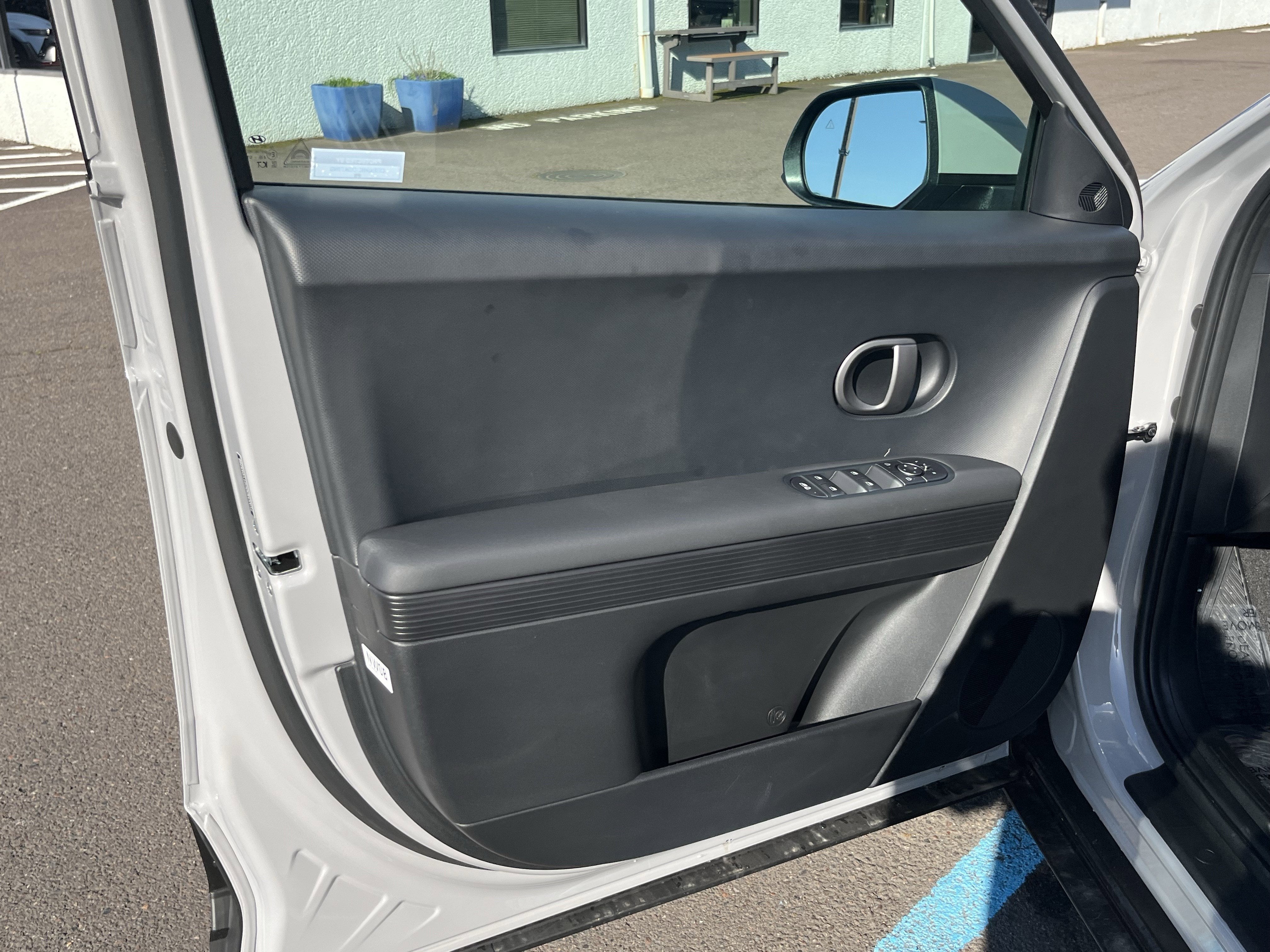 2026 Hyundai IONIQ 5 SE