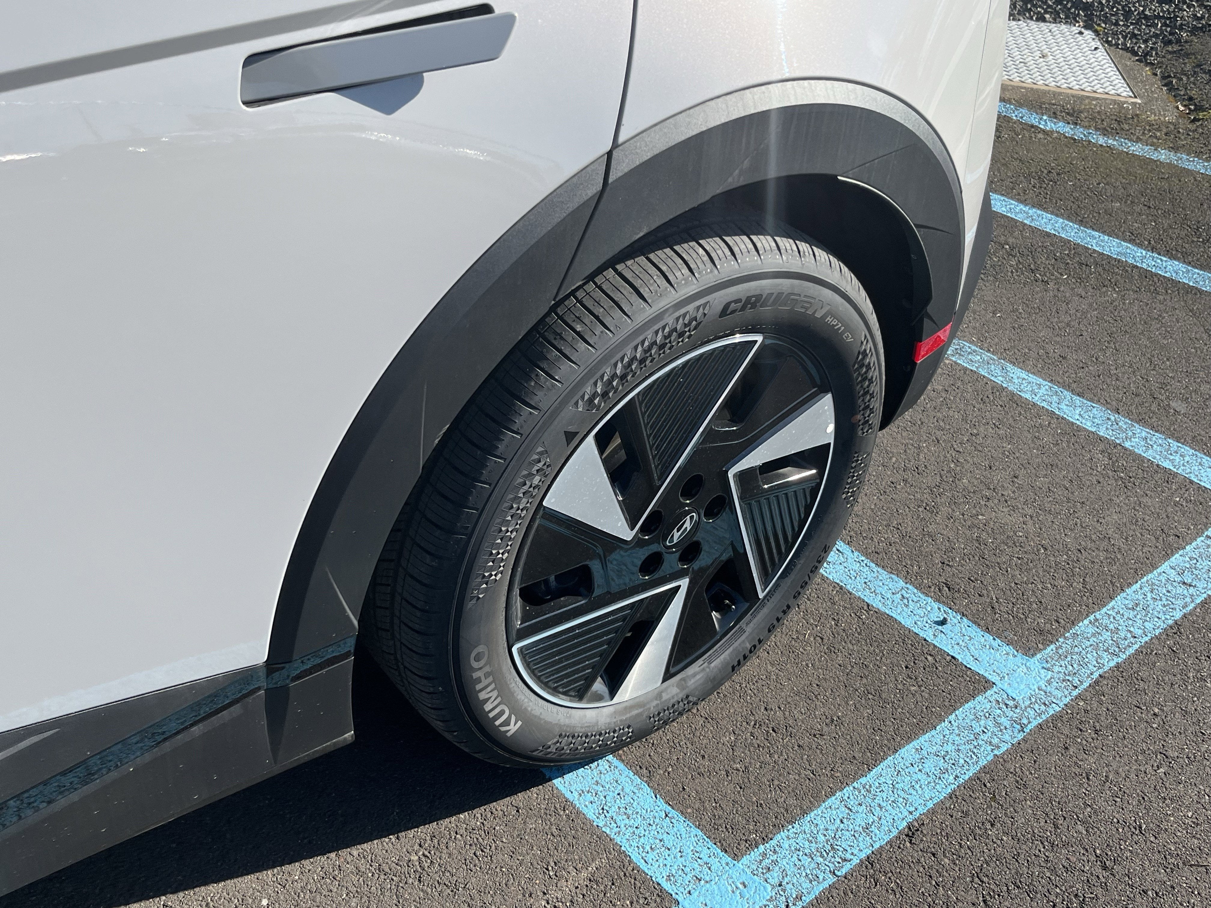 2026 Hyundai IONIQ 5 SE