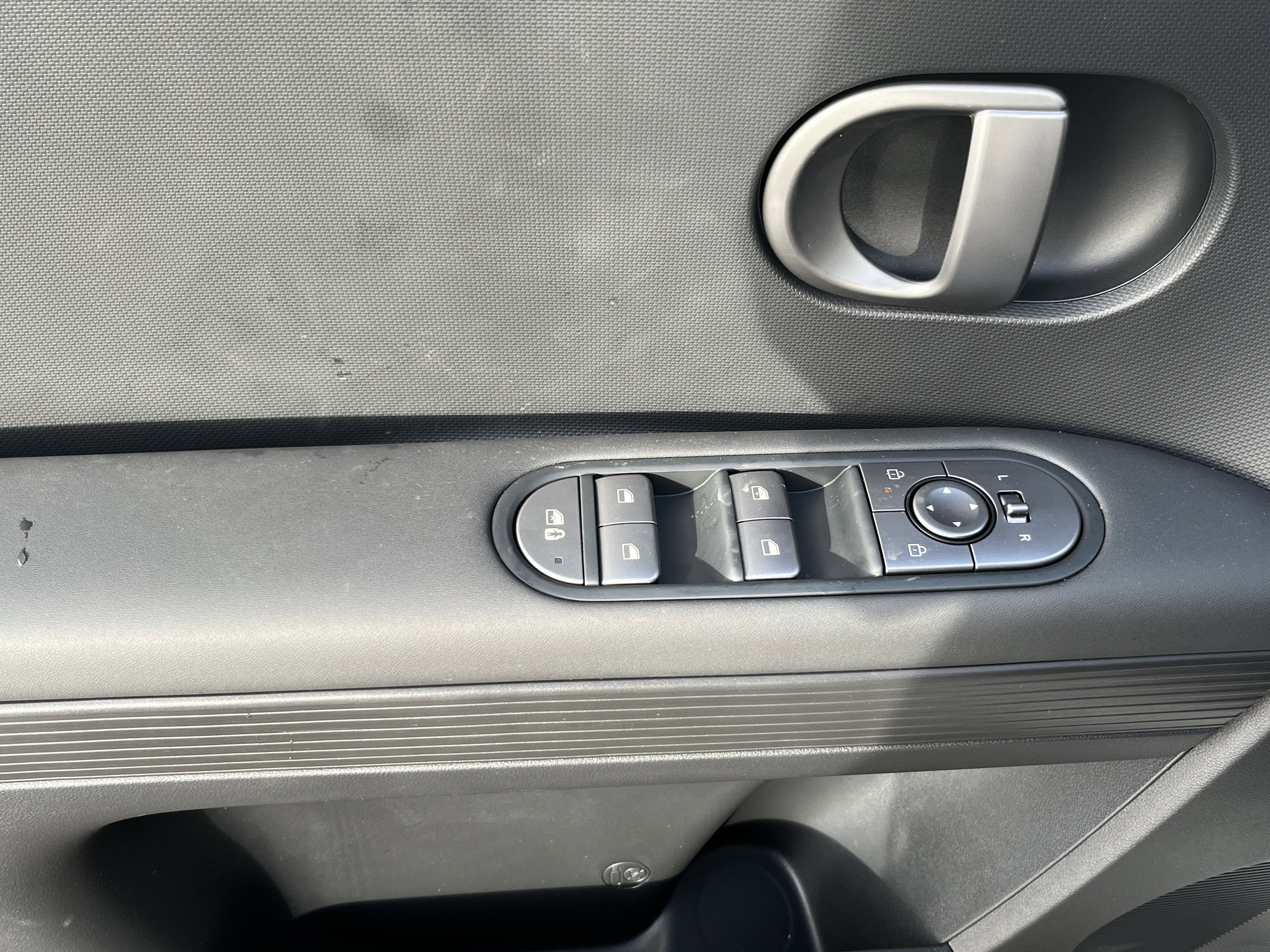 2026 Hyundai IONIQ 5 SE