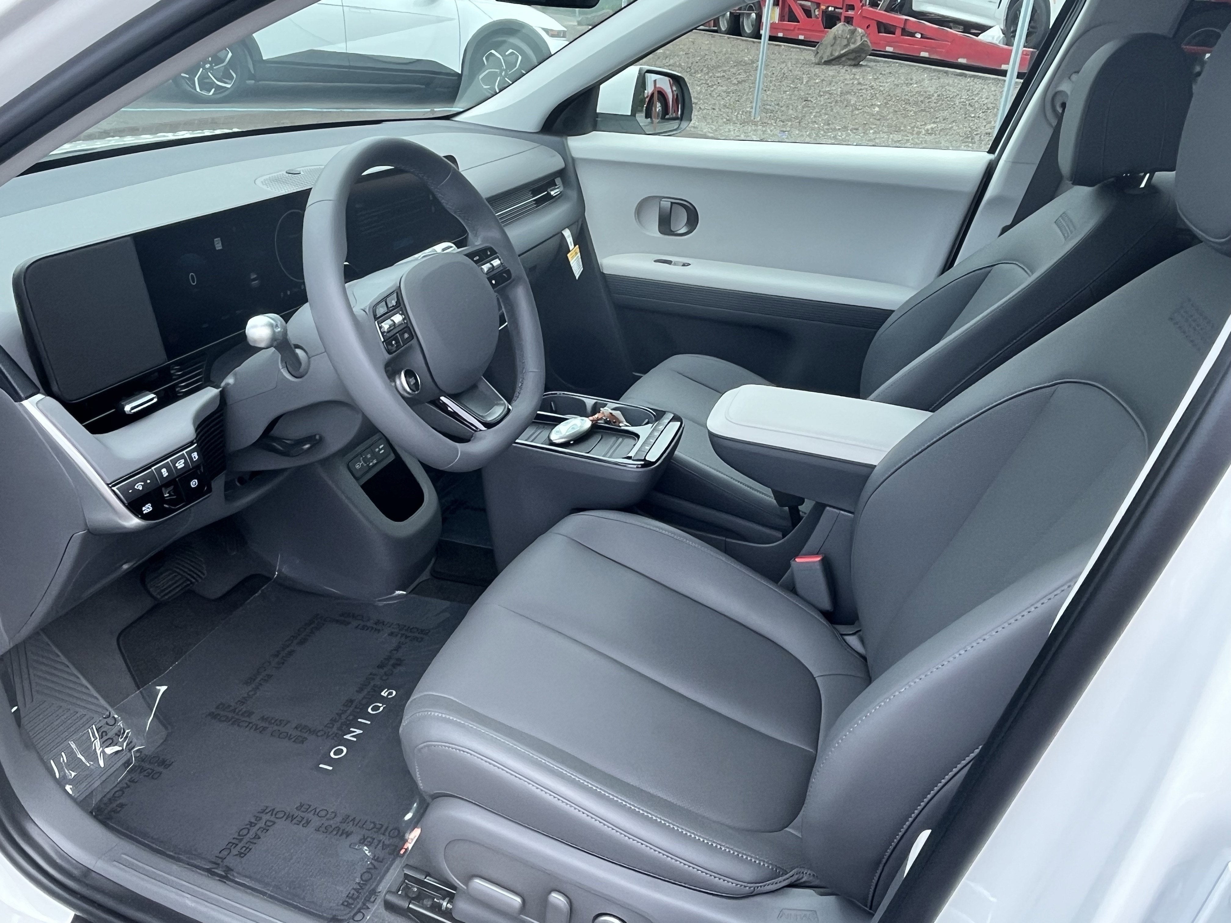 2025 Hyundai IONIQ 5 SEL