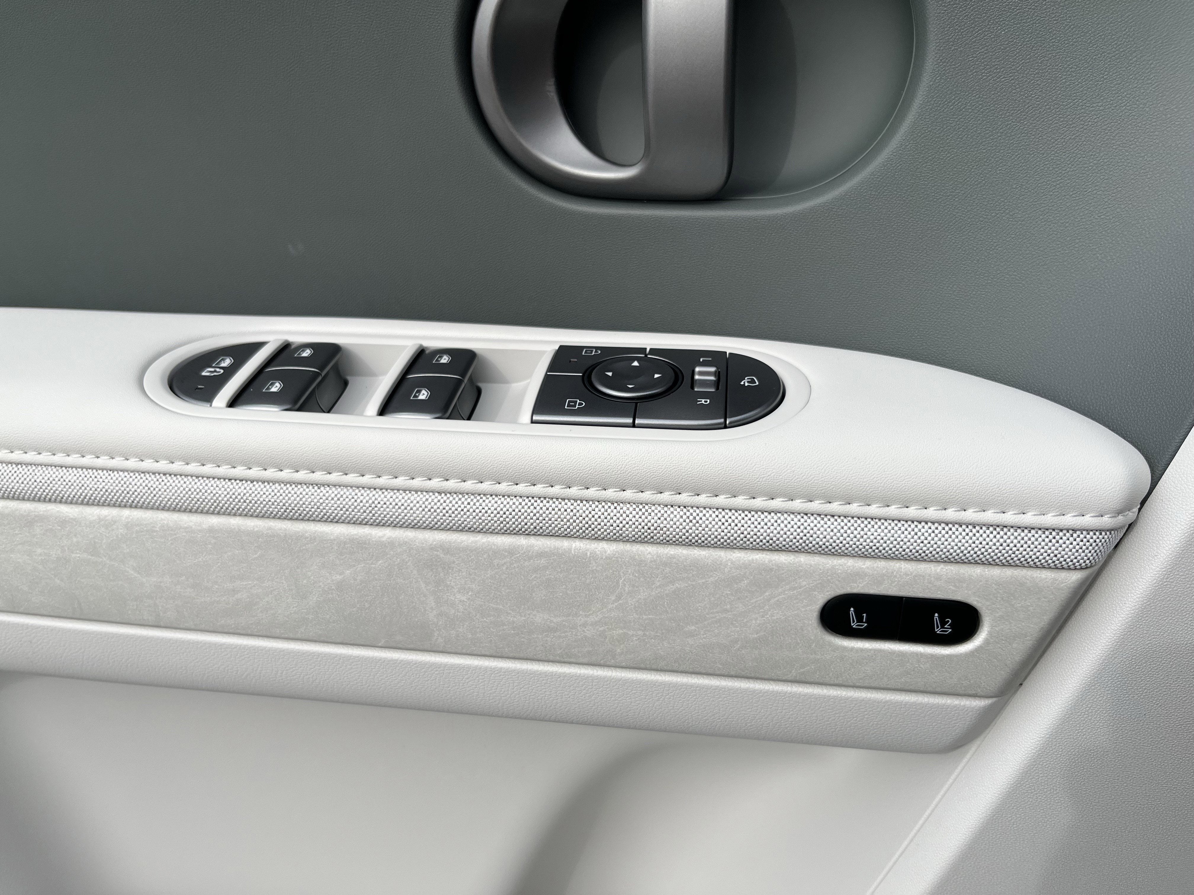 2025 Hyundai IONIQ 5 Limited