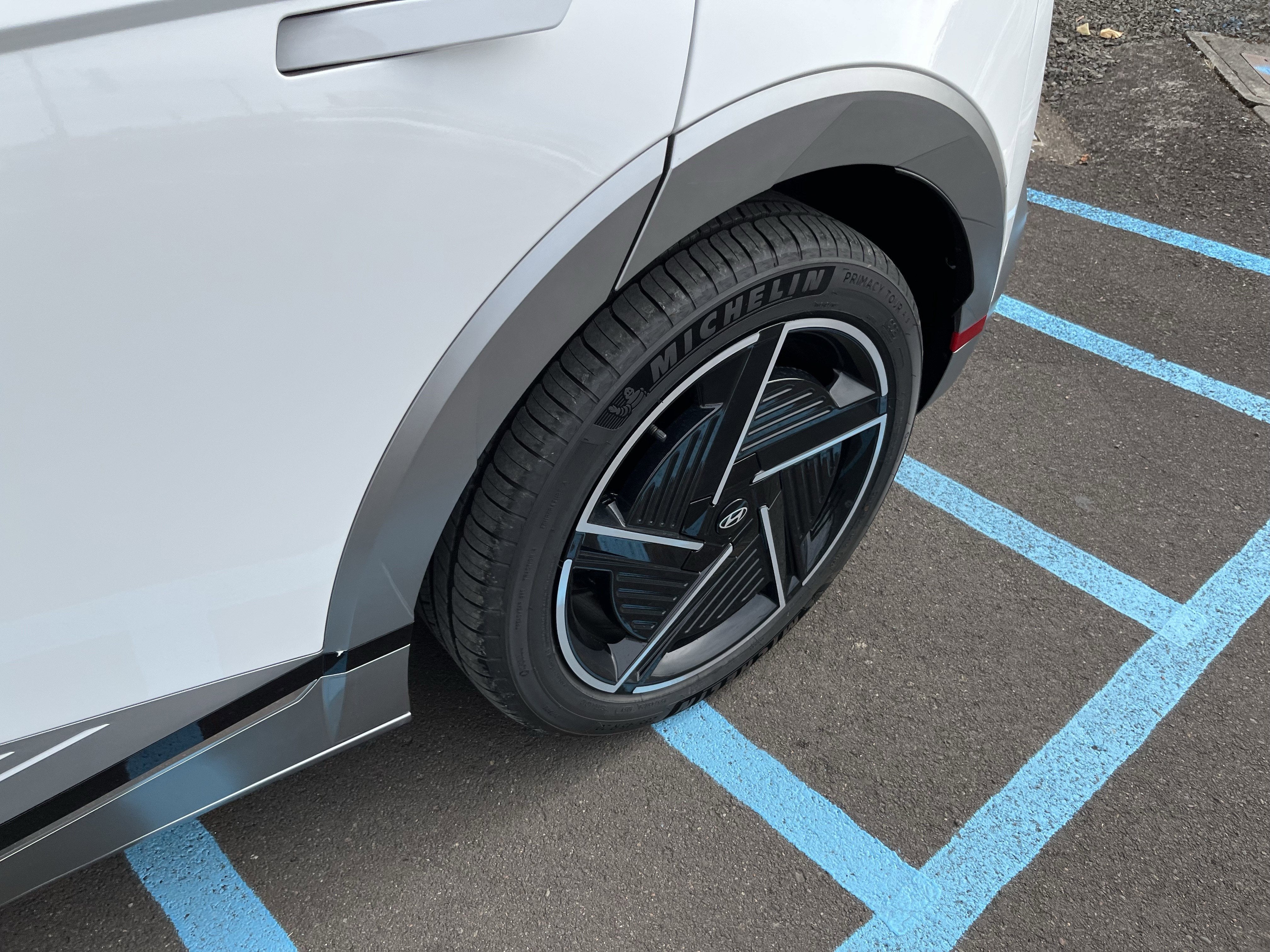 2025 Hyundai IONIQ 5 Limited