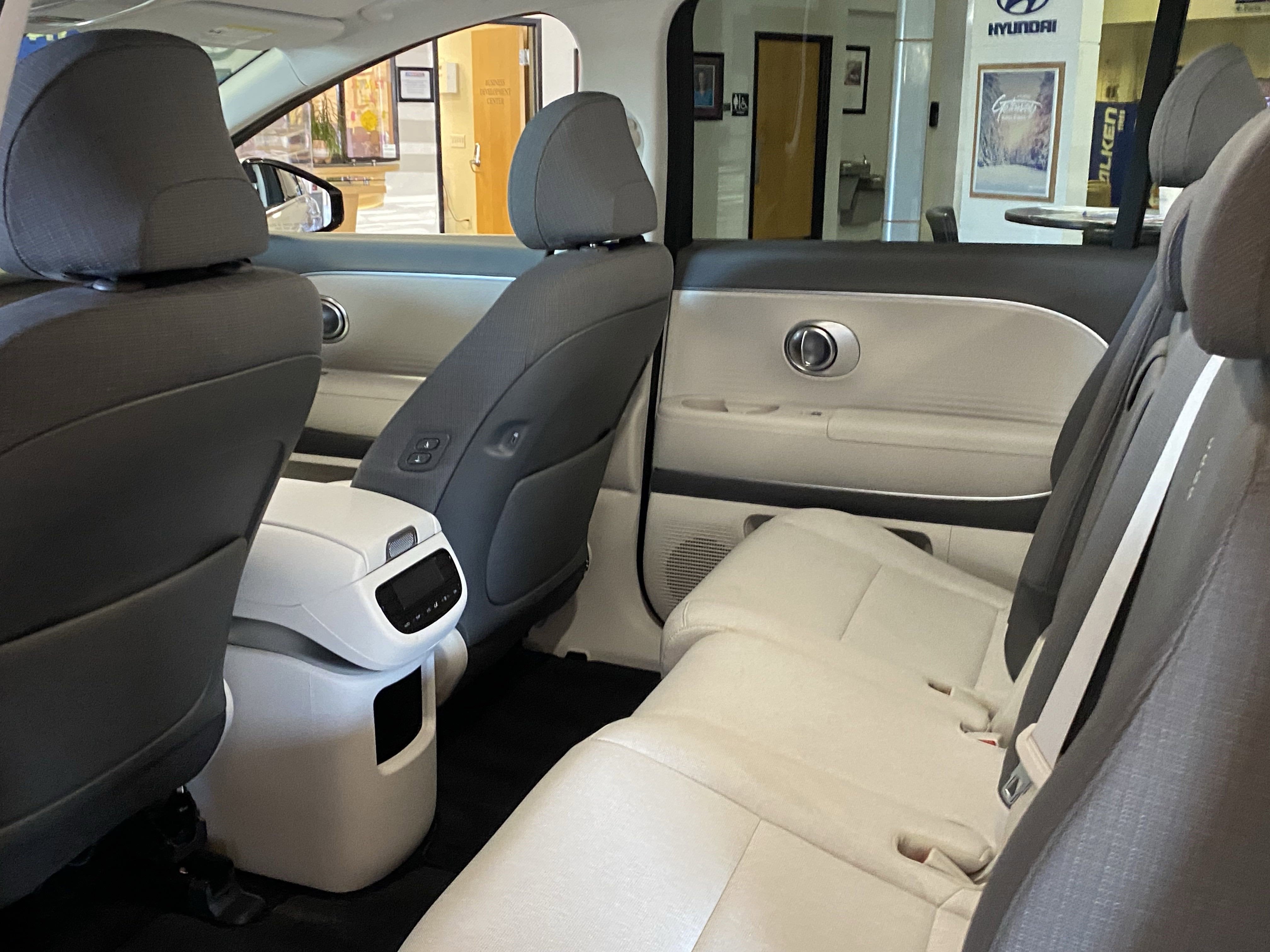 2026 Hyundai IONIQ 9 SE