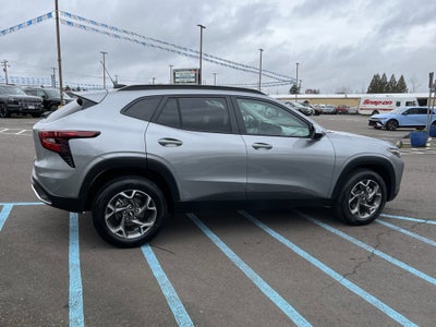 2025 Chevrolet Trax LT