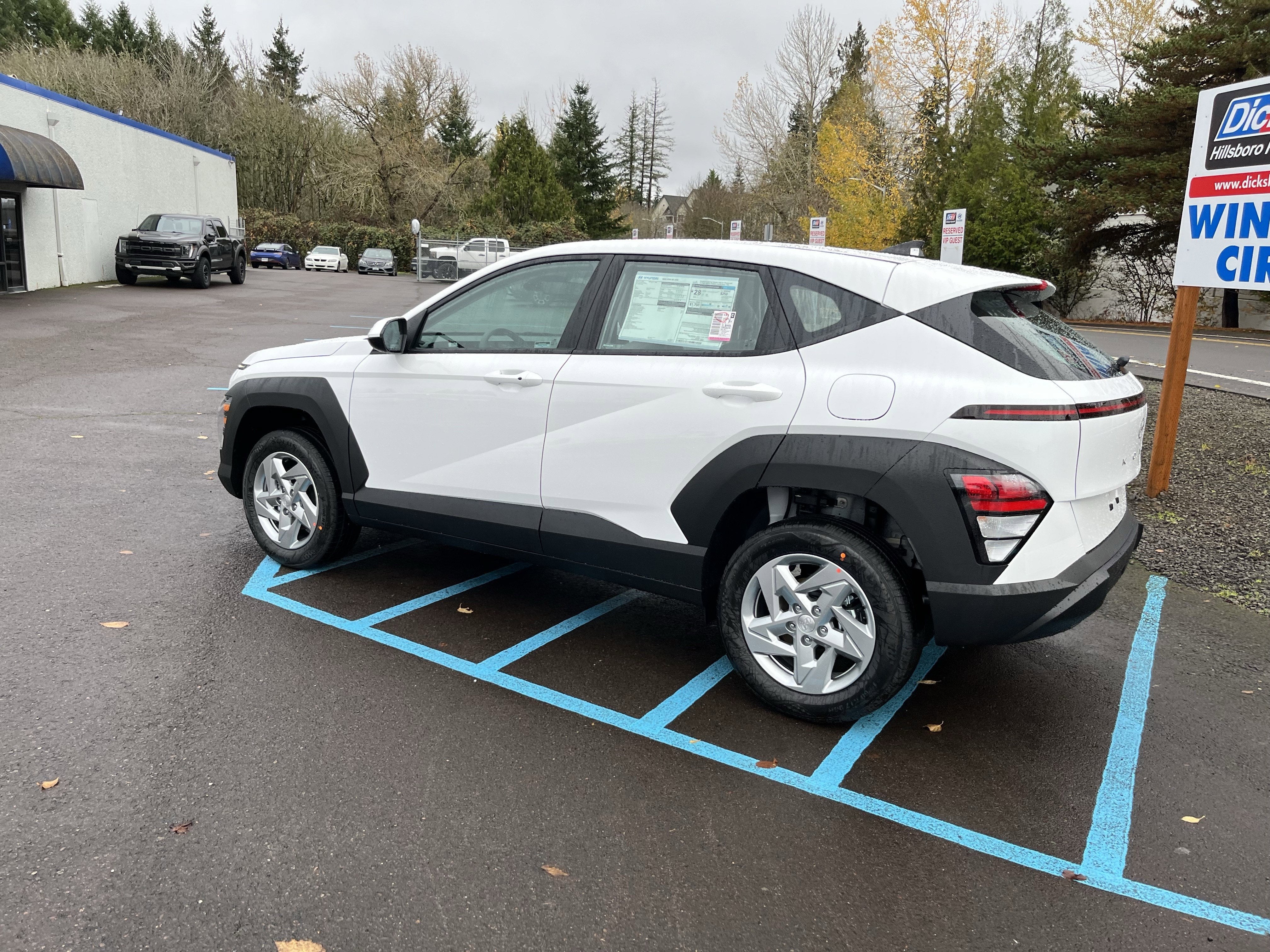 2026 Hyundai KONA SE