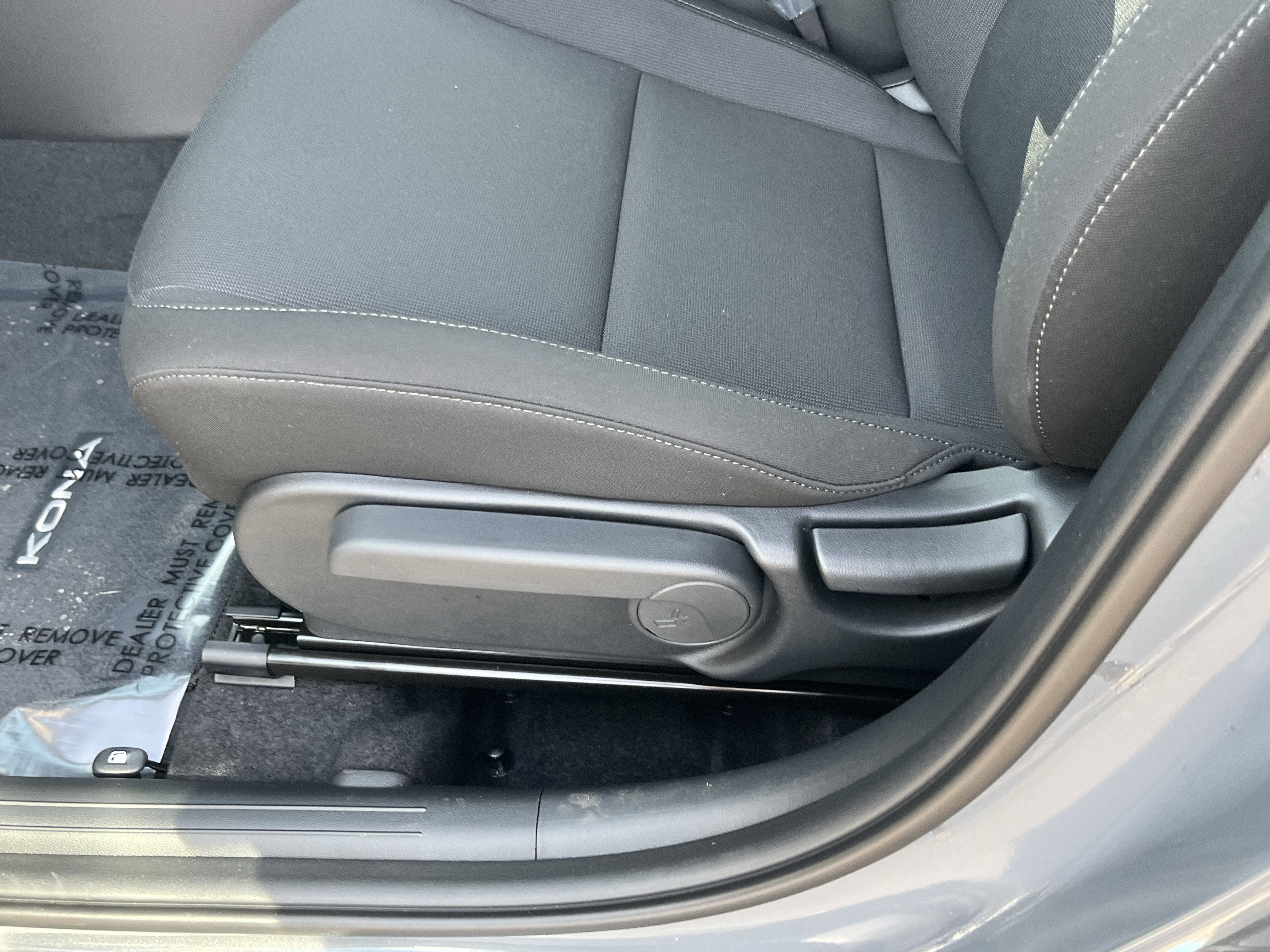 2026 Hyundai KONA SE AWD