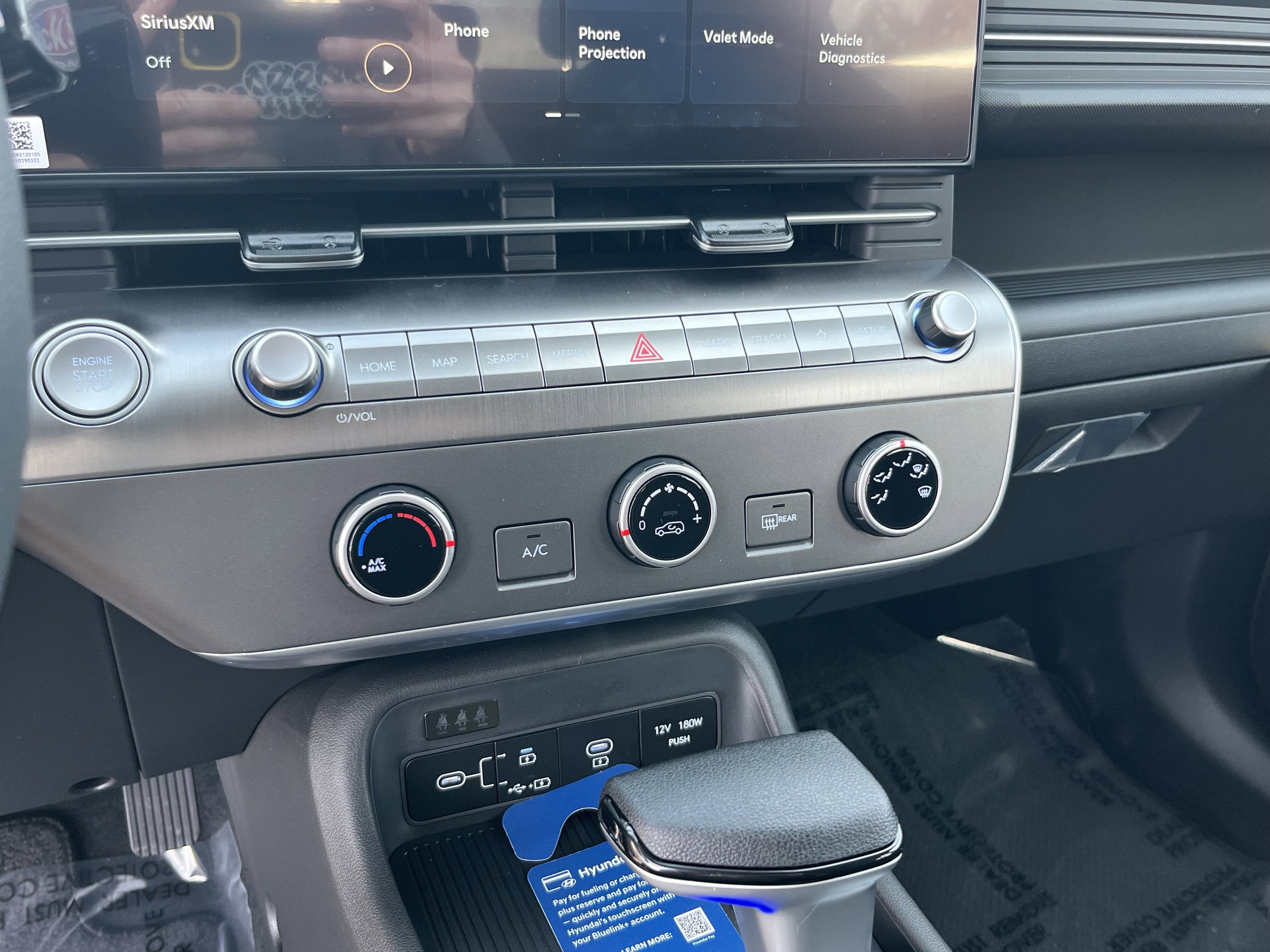 2026 Hyundai KONA SE AWD