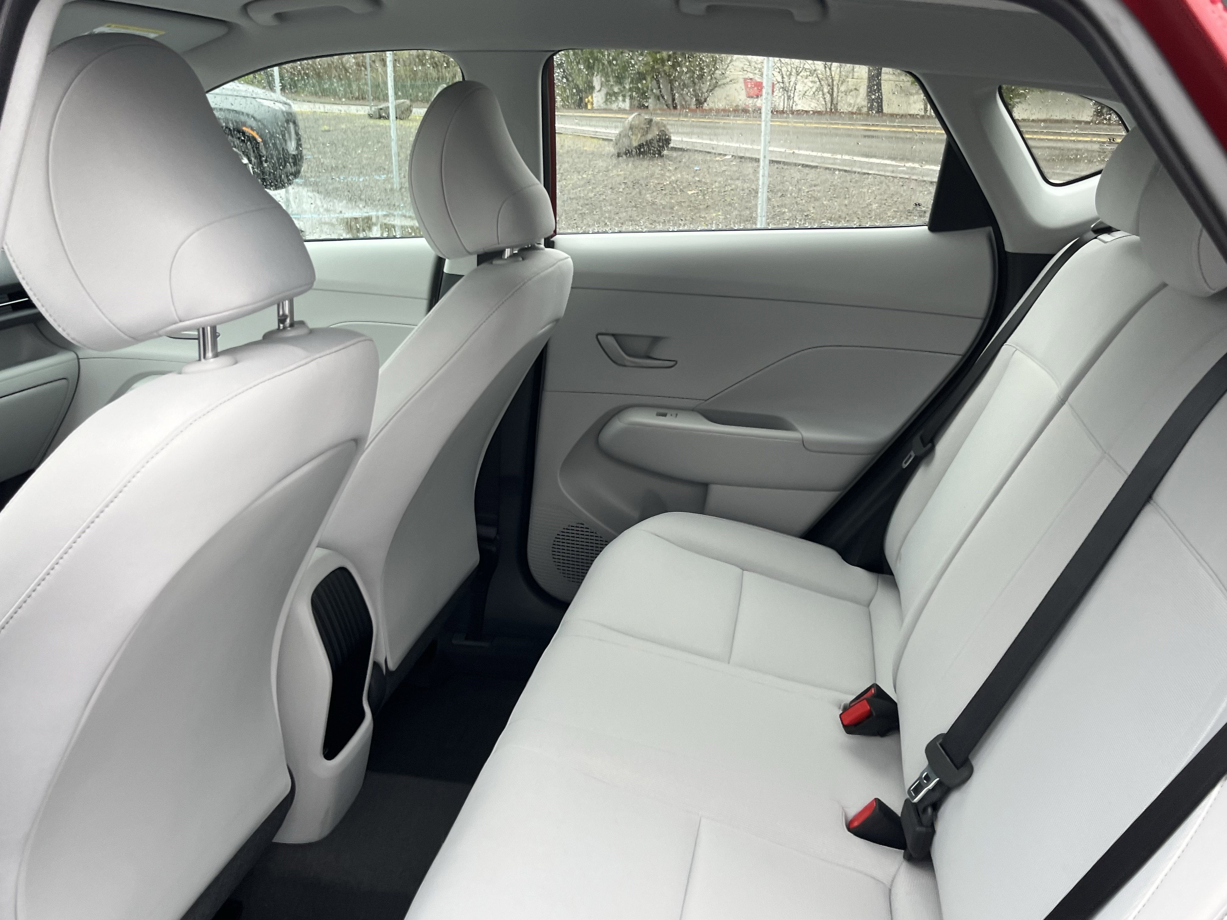 2026 Hyundai KONA SE