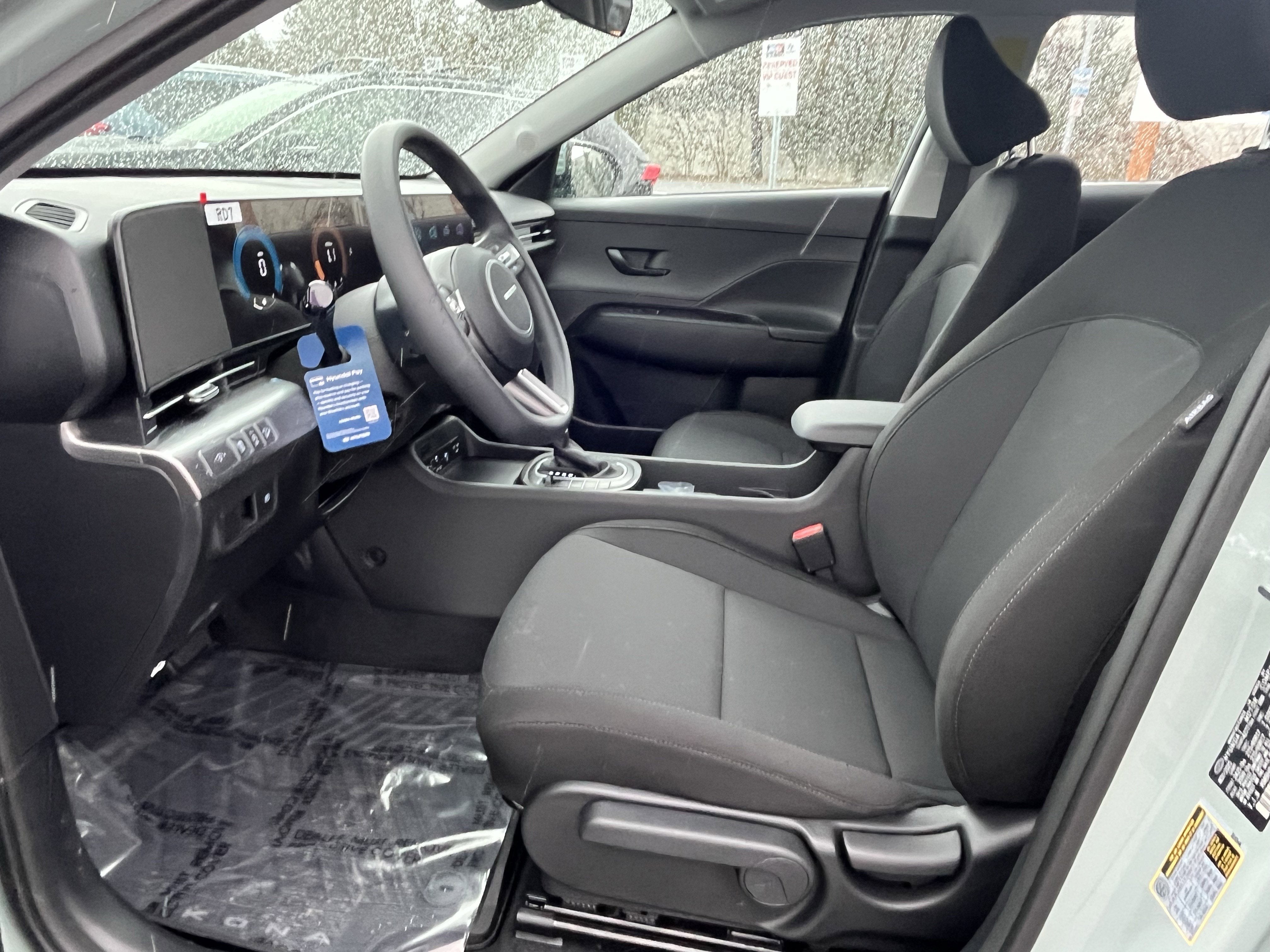 2026 Hyundai KONA SE