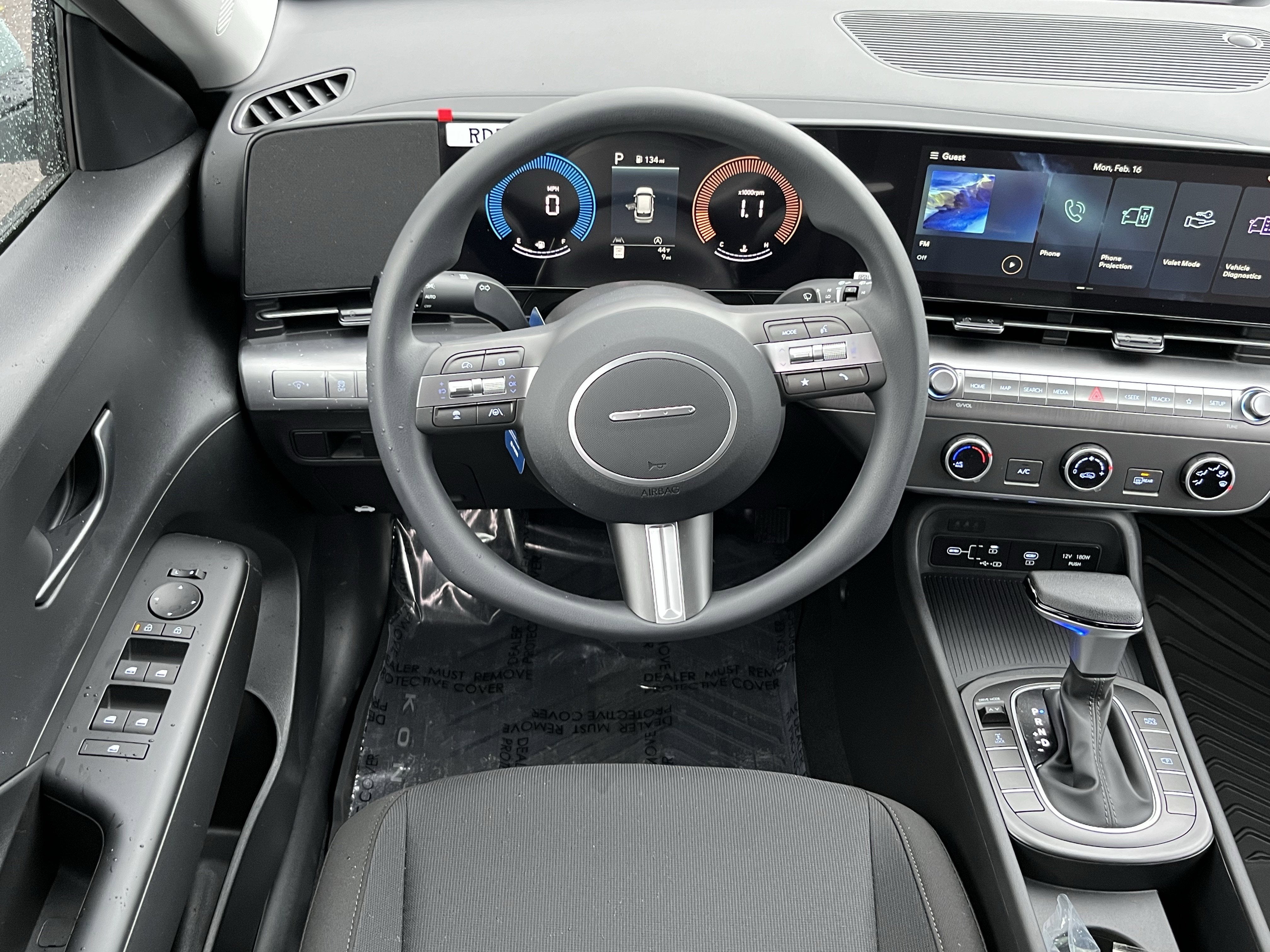 2026 Hyundai KONA SE