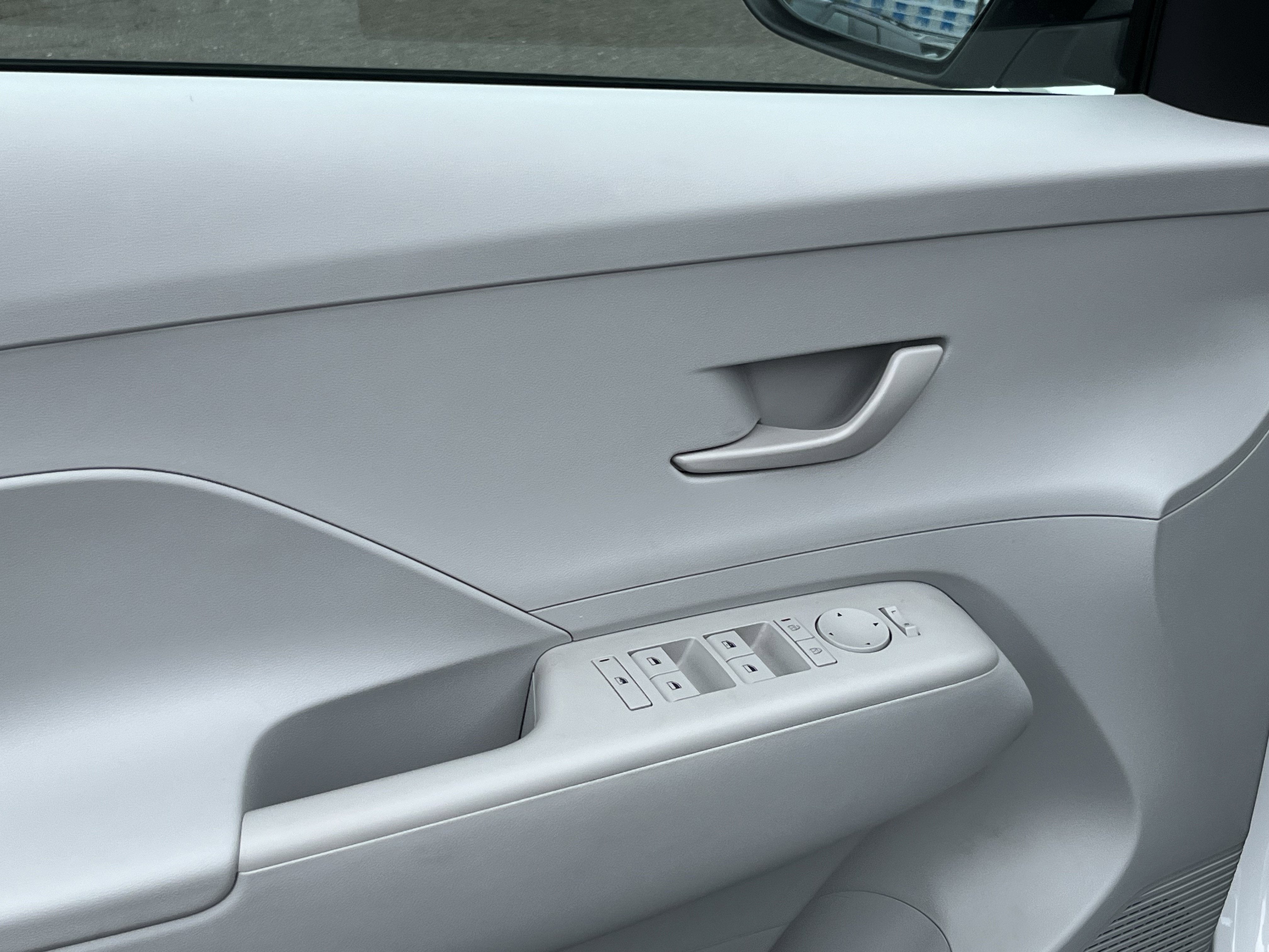2024 Hyundai KONA ELECTRIC SEL