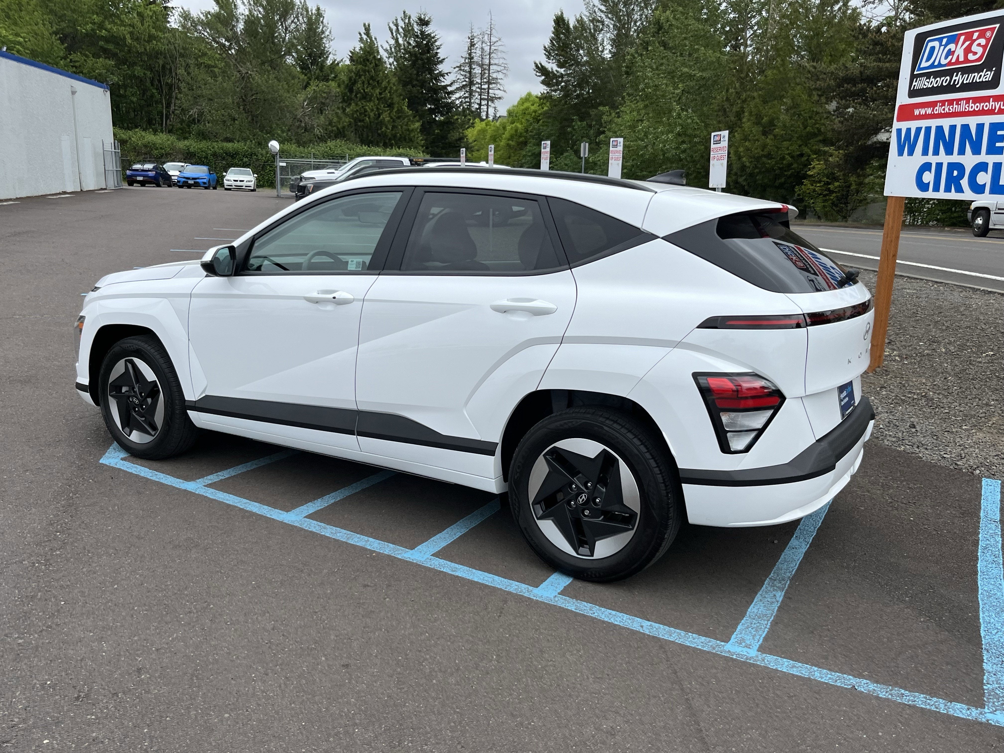 2024 Hyundai KONA ELECTRIC SEL