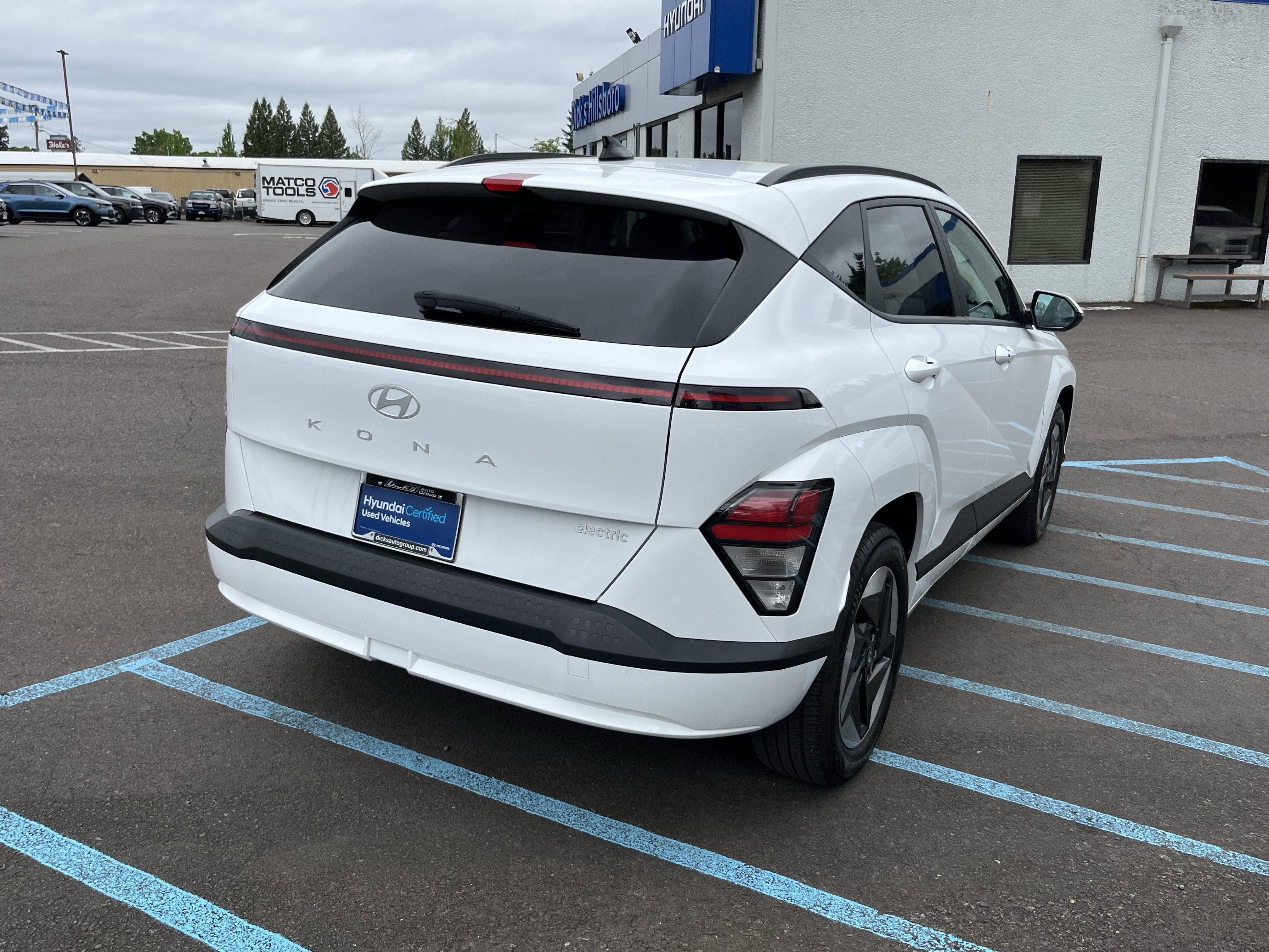 2024 Hyundai KONA ELECTRIC SEL