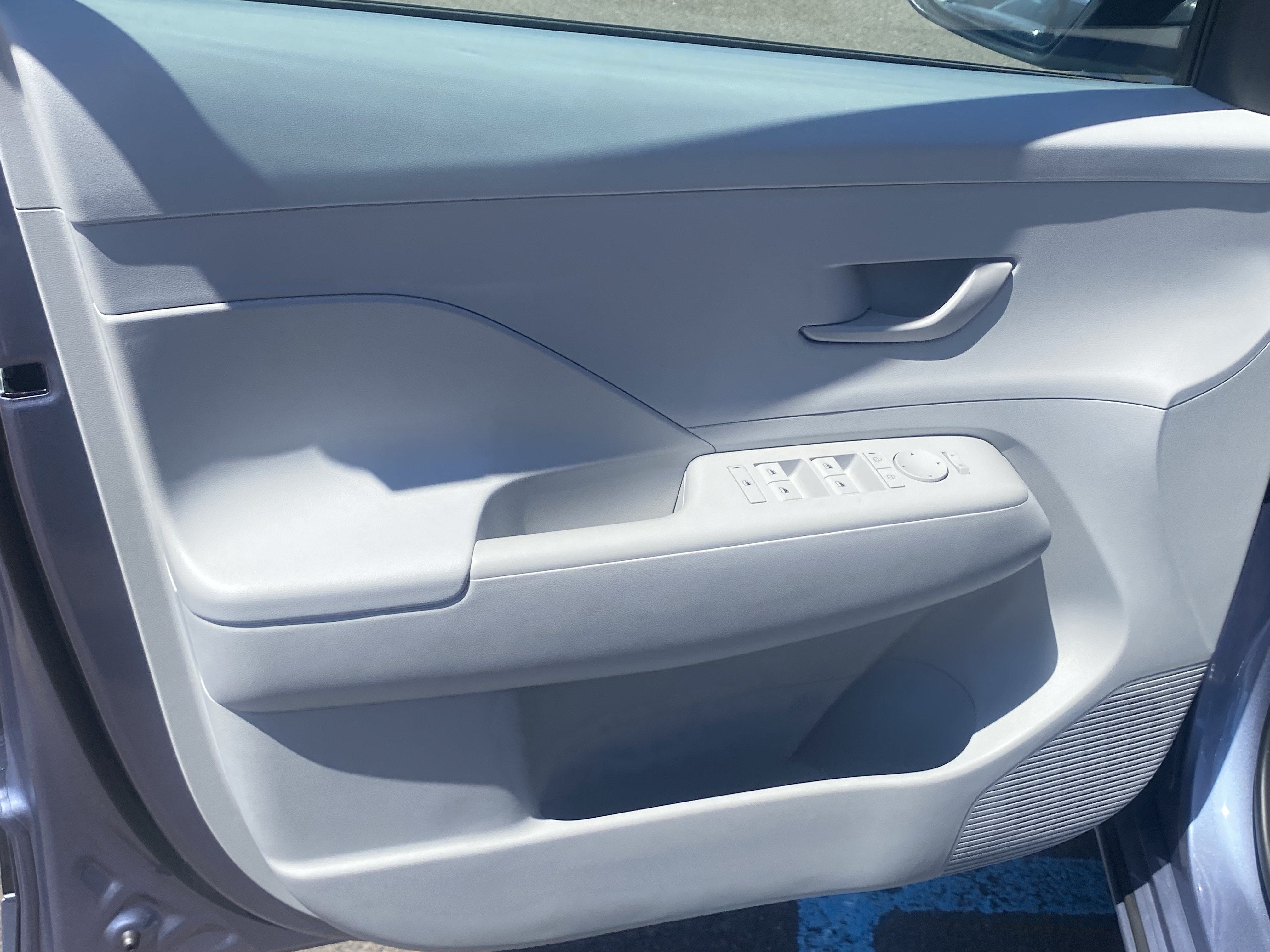 2025 Hyundai KONA ELECTRIC SEL