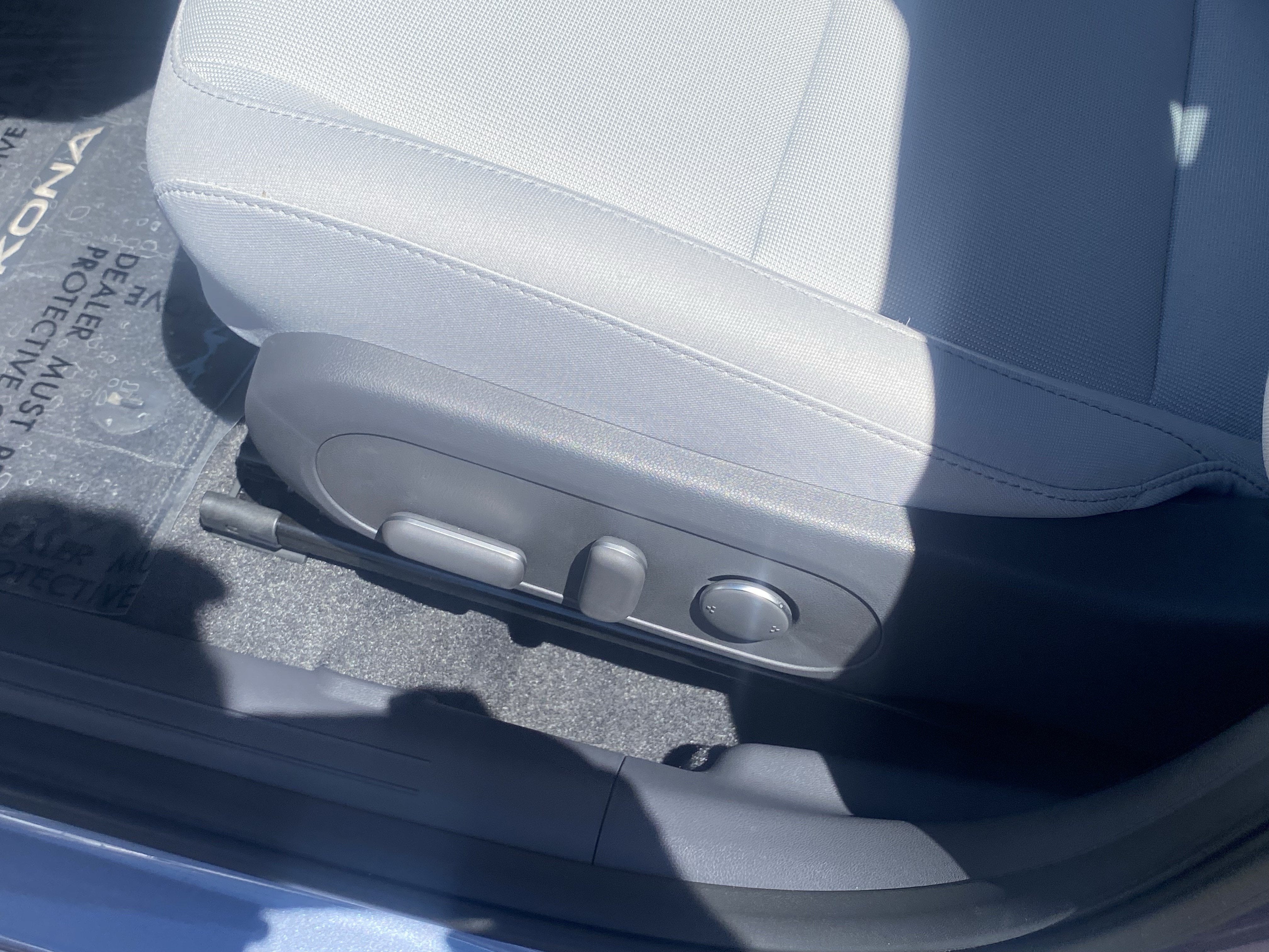 2025 Hyundai KONA ELECTRIC SEL
