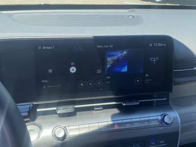 2025 Hyundai KONA ELECTRIC SEL