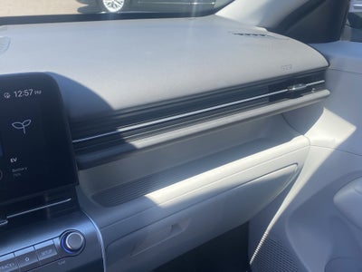 2025 Hyundai KONA ELECTRIC SEL