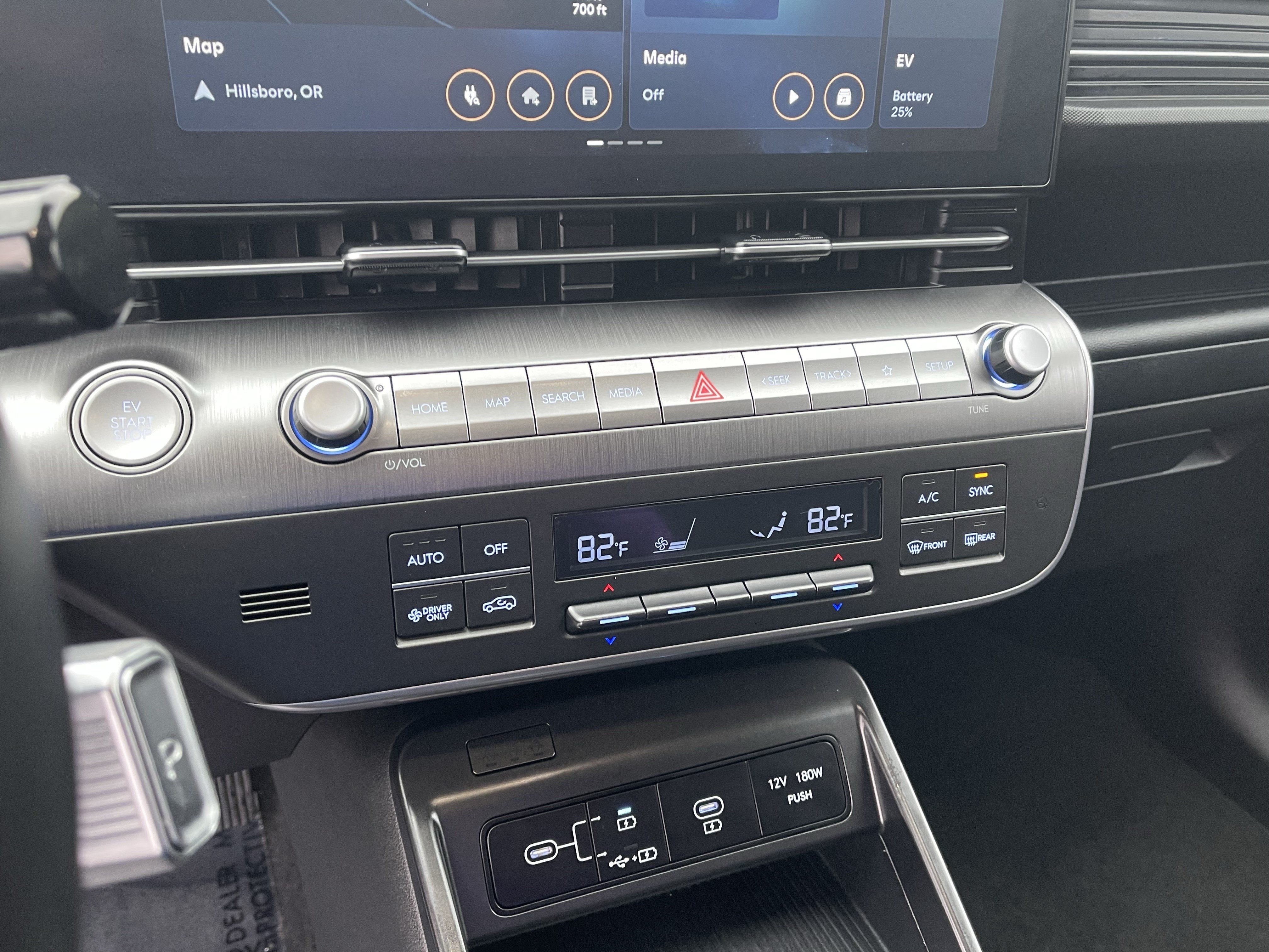 2025 Hyundai KONA ELECTRIC SEL