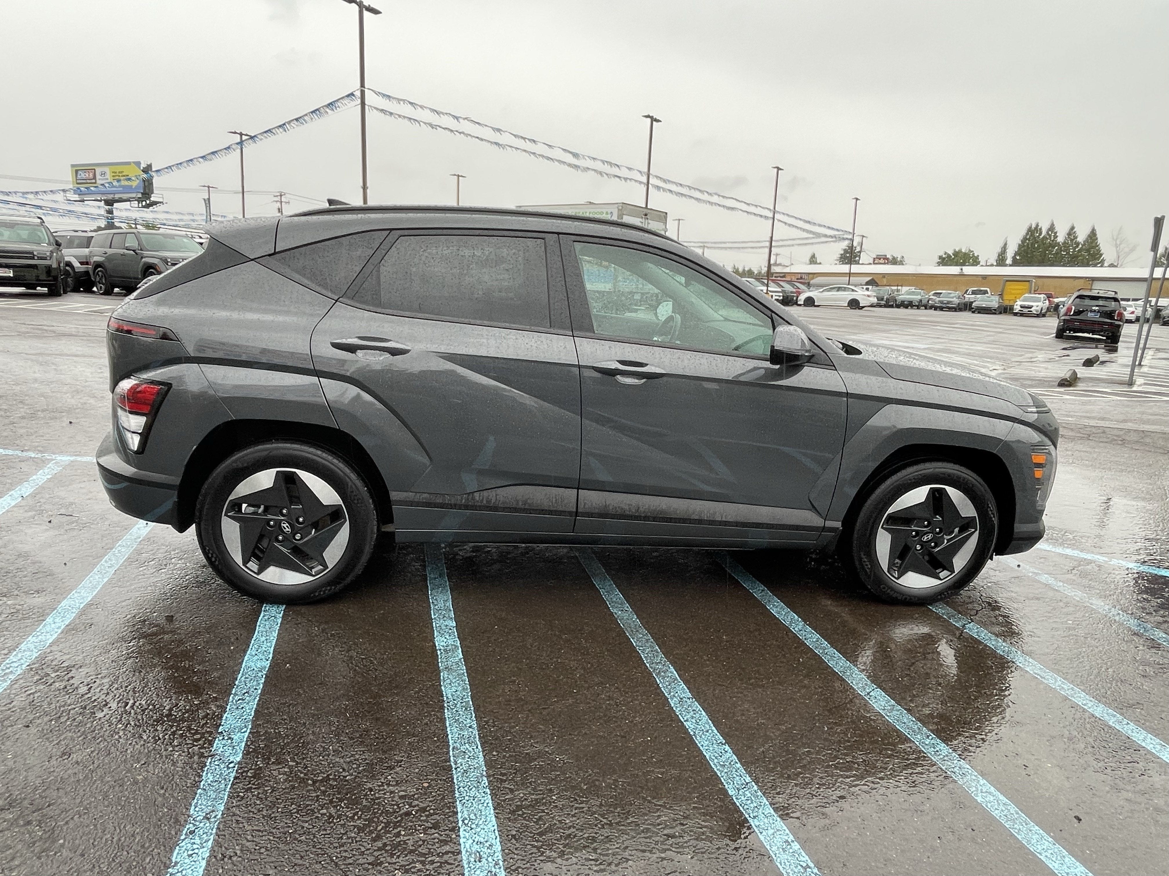 2025 Hyundai KONA ELECTRIC SEL