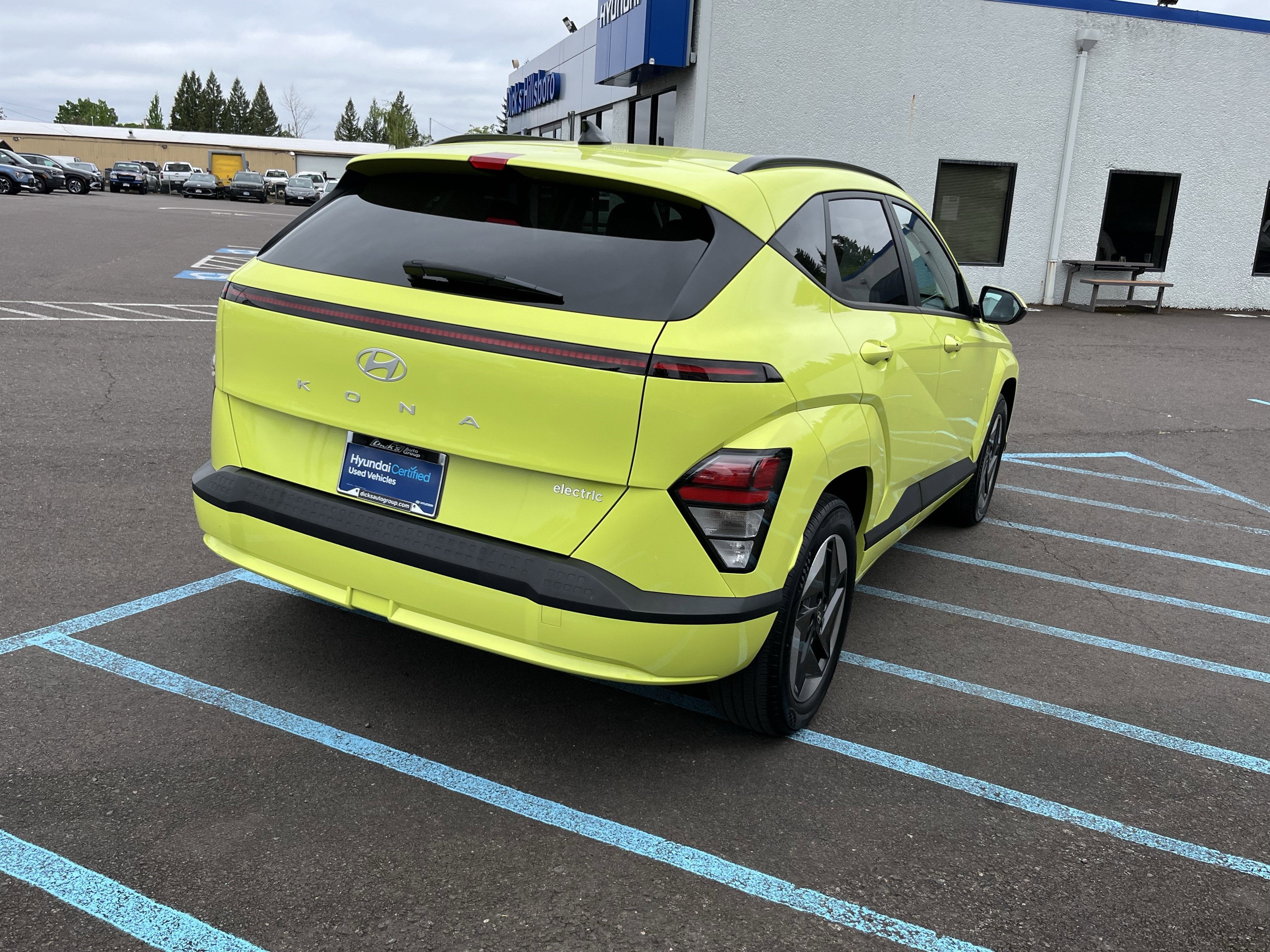 2024 Hyundai KONA ELECTRIC SEL
