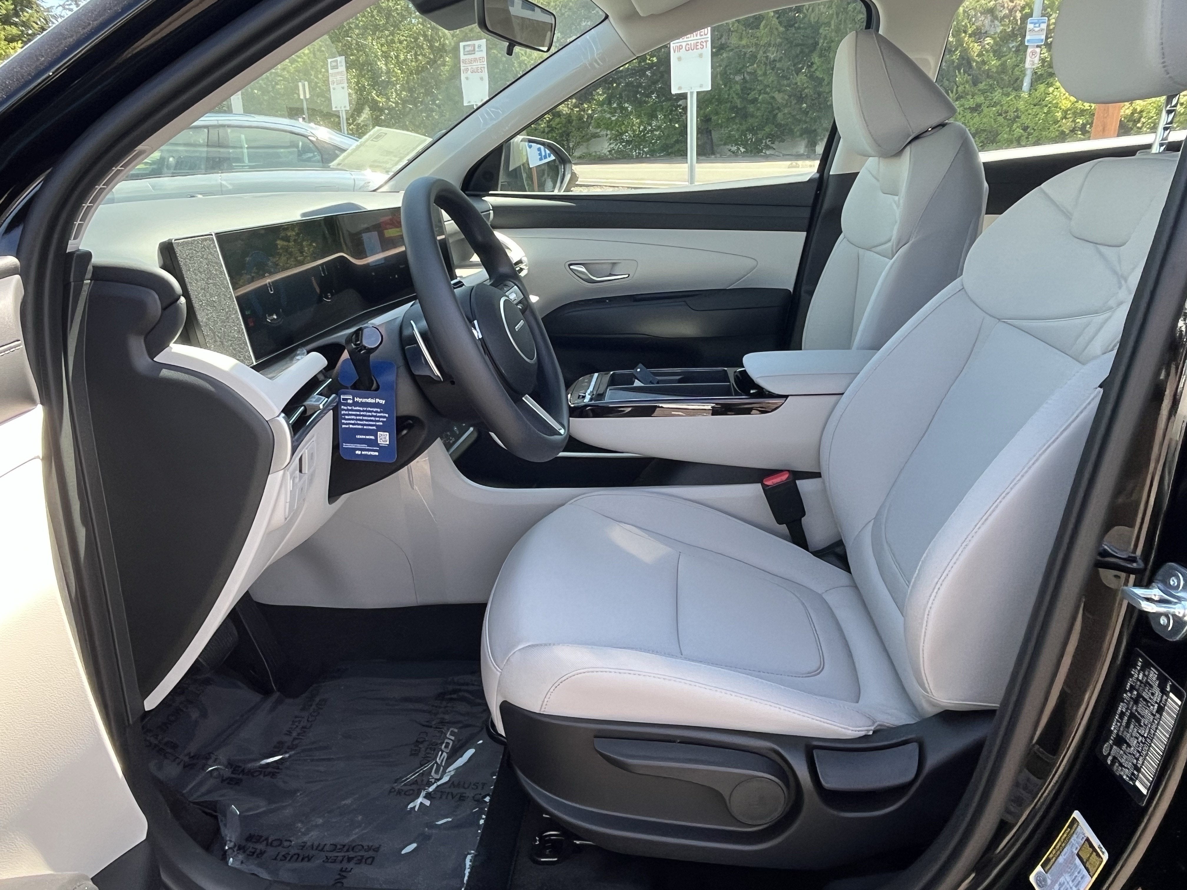 2026 Hyundai TUCSON HYBRID Blue SE