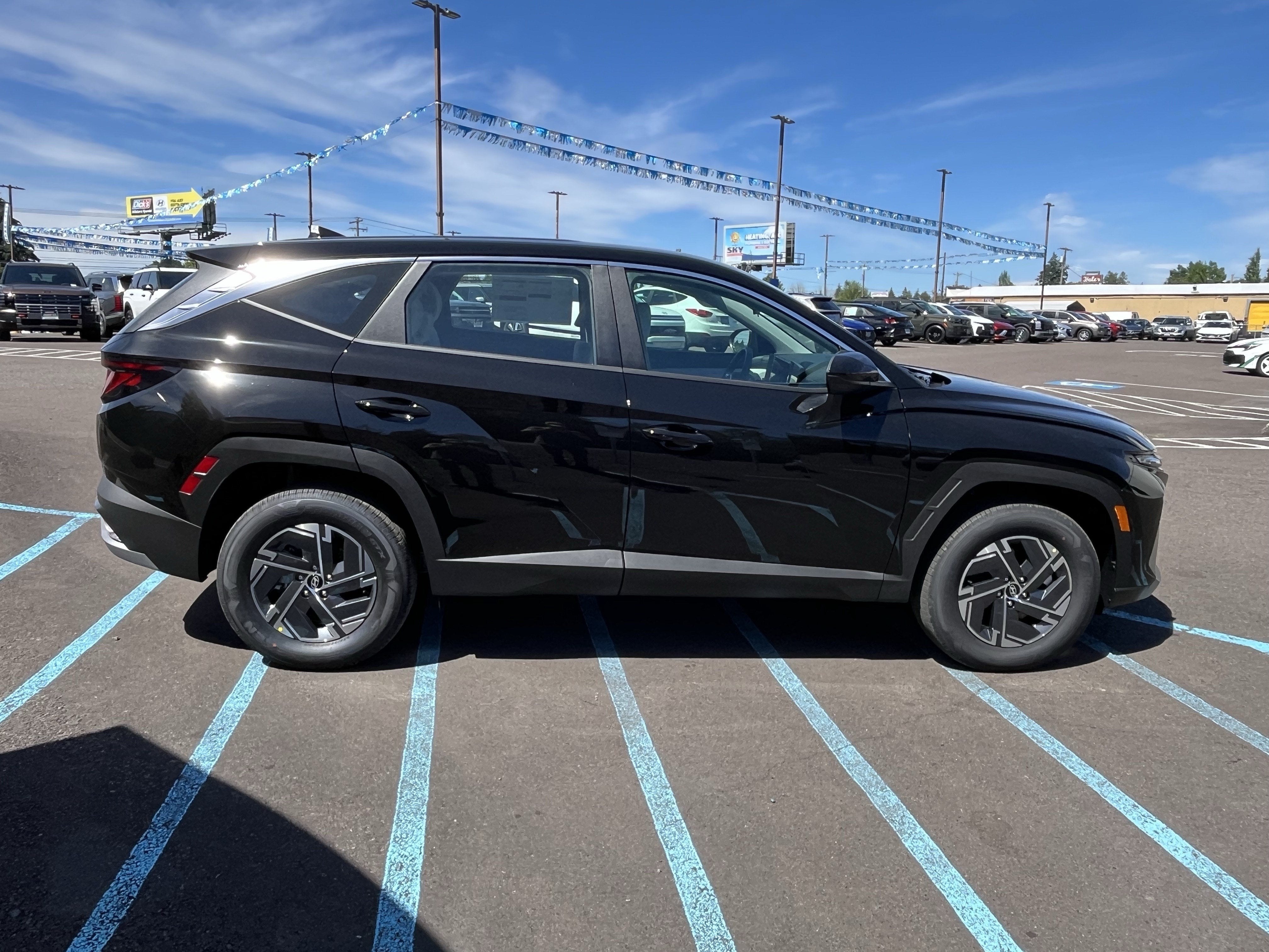 2026 Hyundai TUCSON HYBRID Blue SE