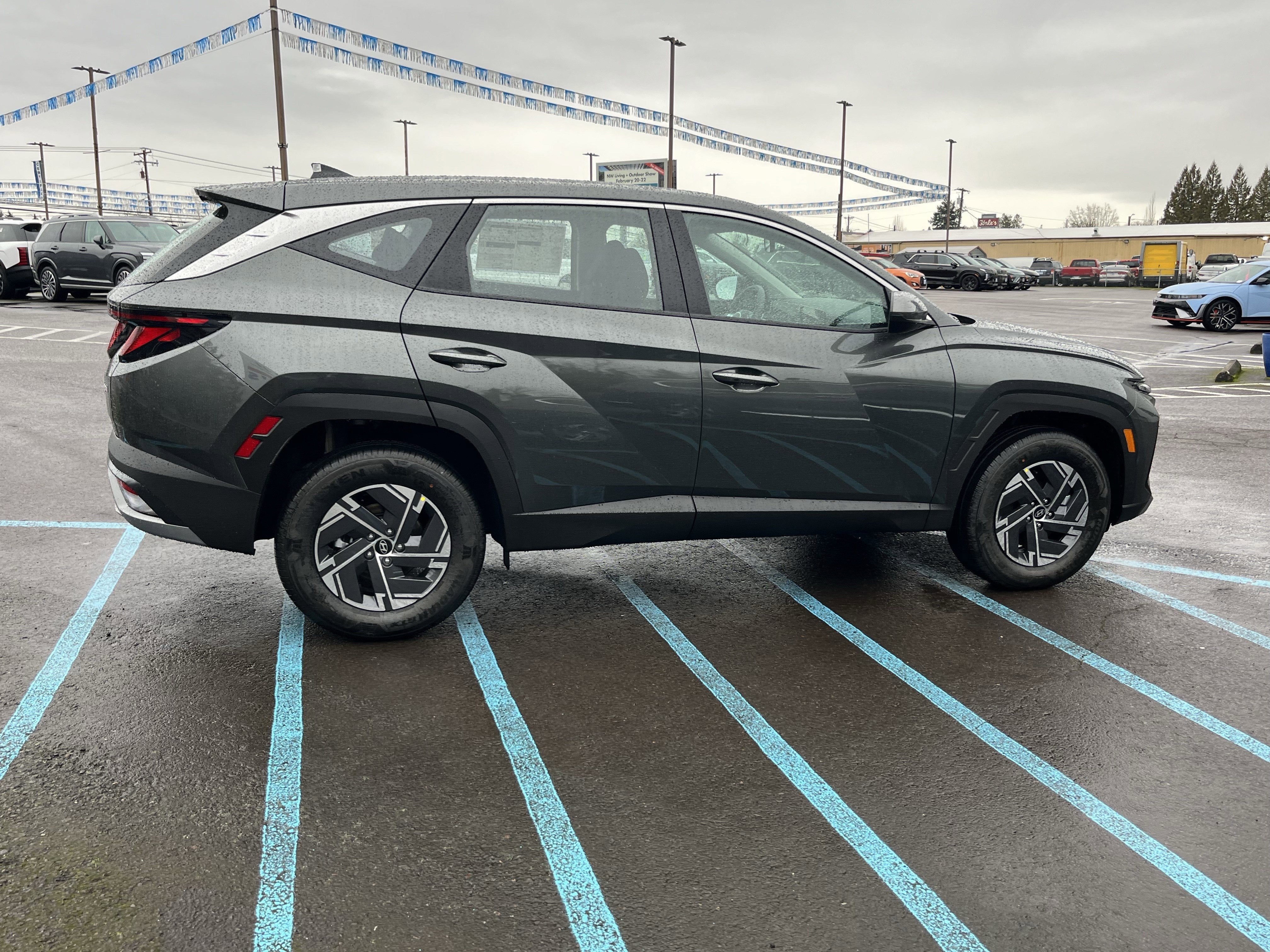 2026 Hyundai TUCSON HYBRID Blue SE