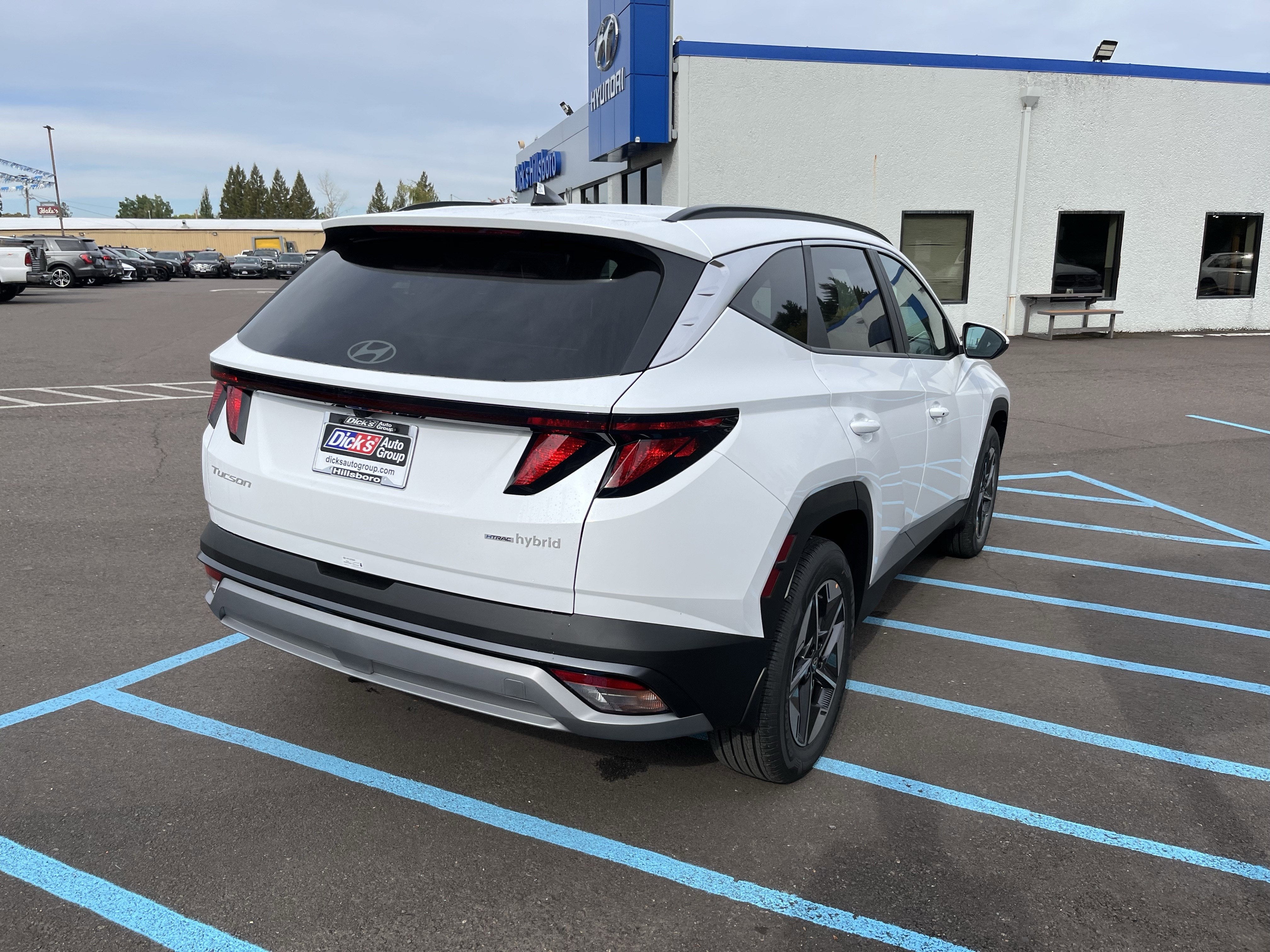 2026 Hyundai TUCSON HYBRID SEL