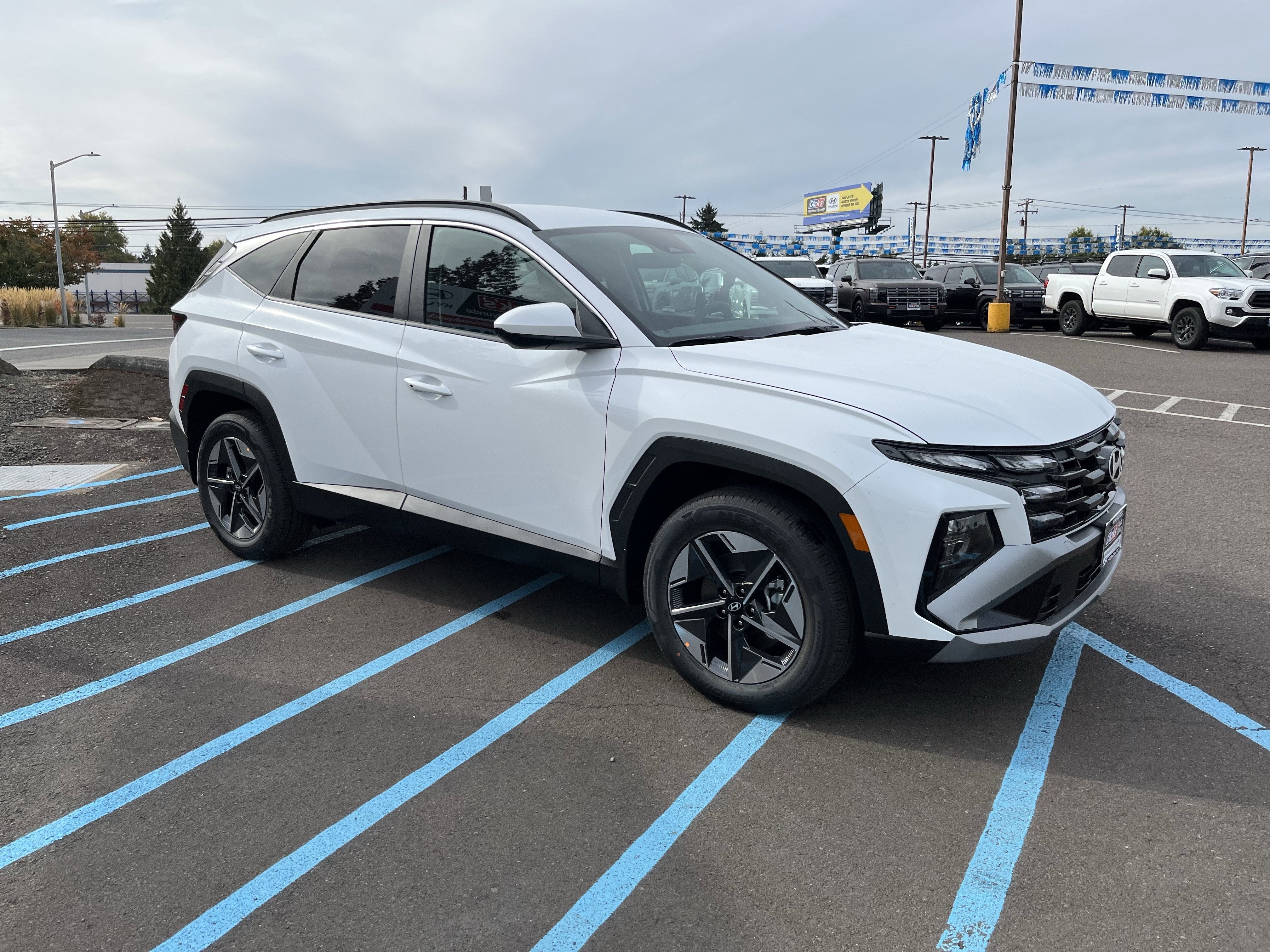 2026 Hyundai TUCSON HYBRID SEL