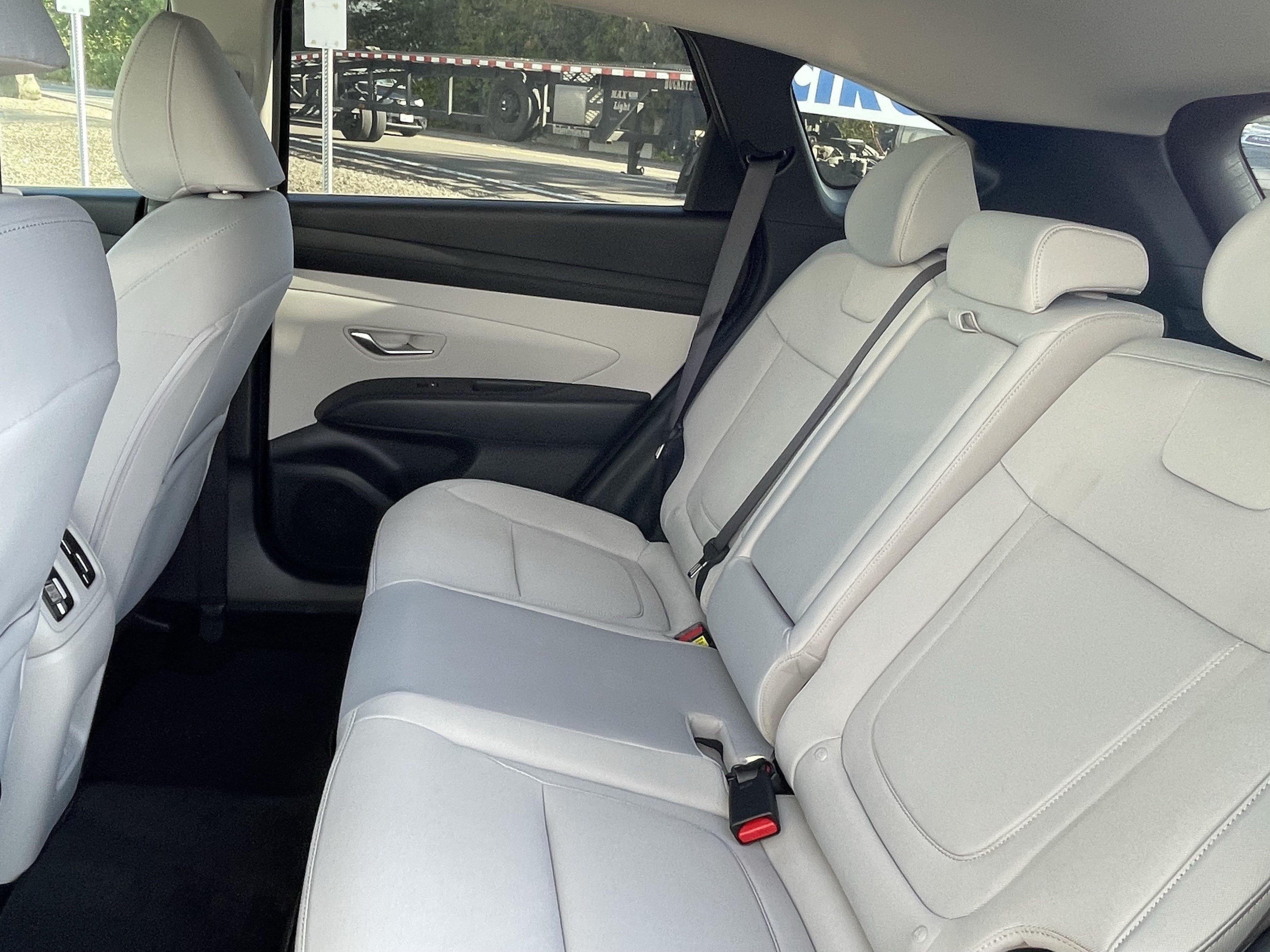 2026 Hyundai TUCSON HYBRID SEL AWD