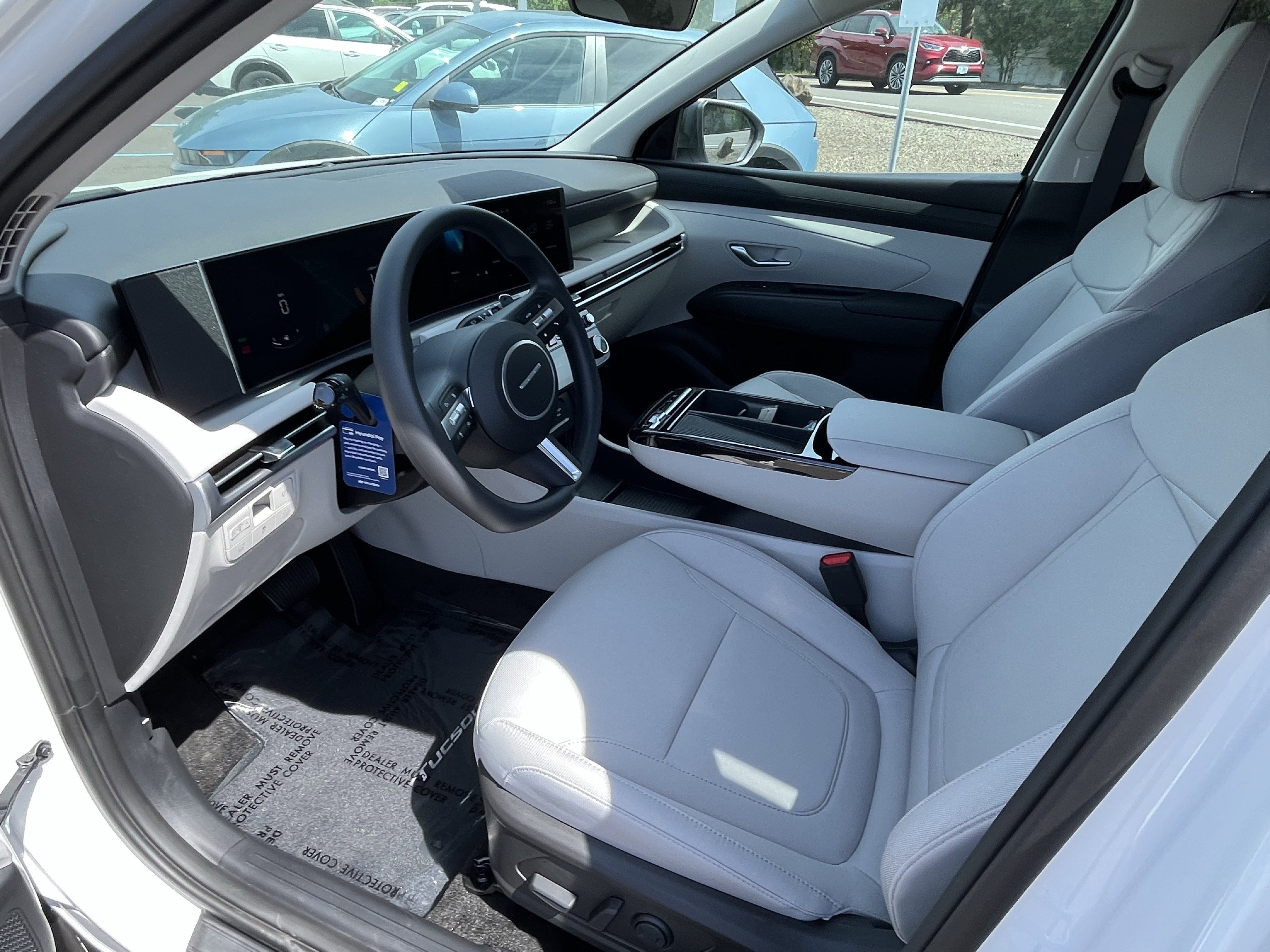 2026 Hyundai TUCSON HYBRID SEL AWD
