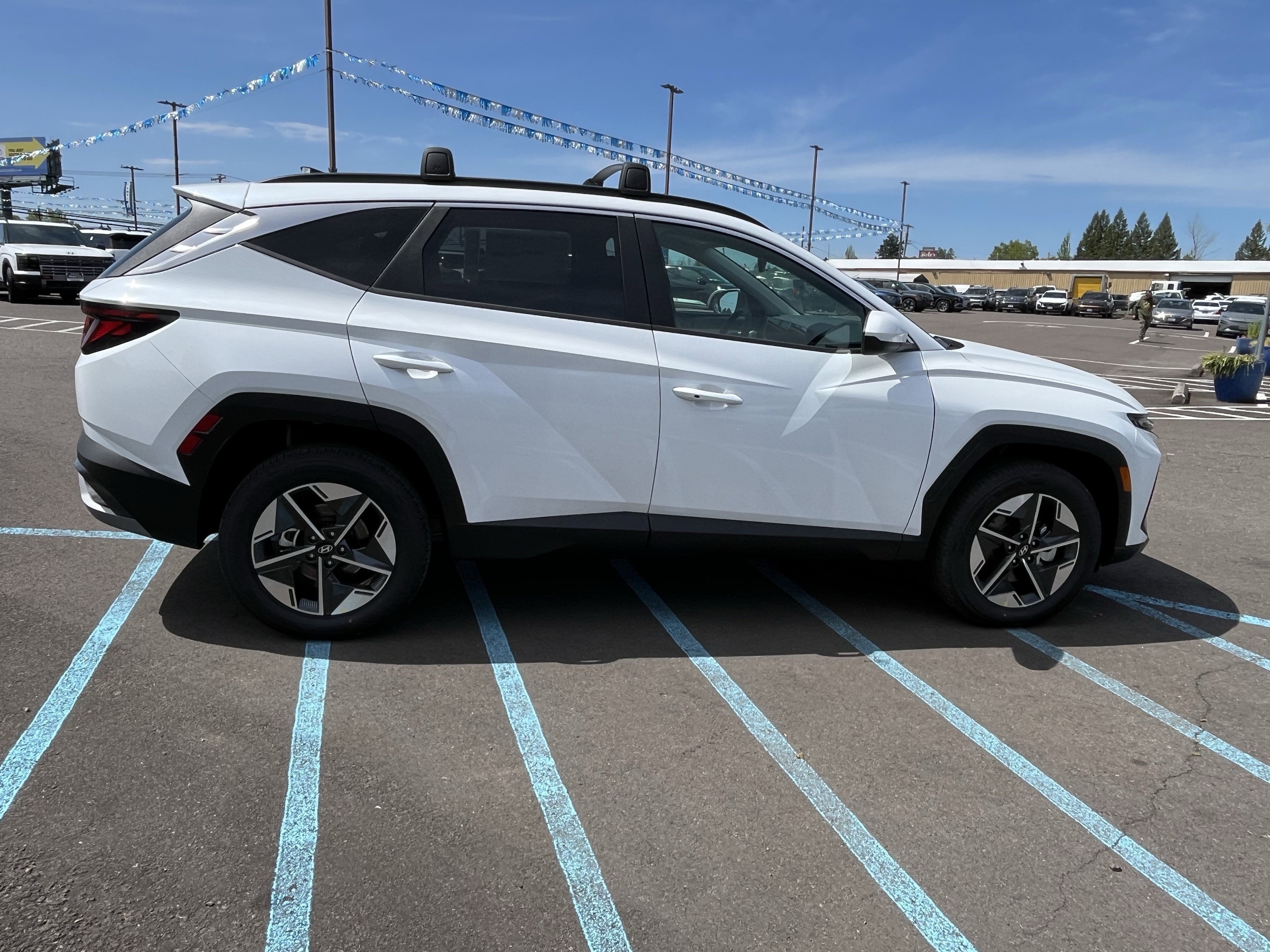 2026 Hyundai TUCSON HYBRID SEL AWD