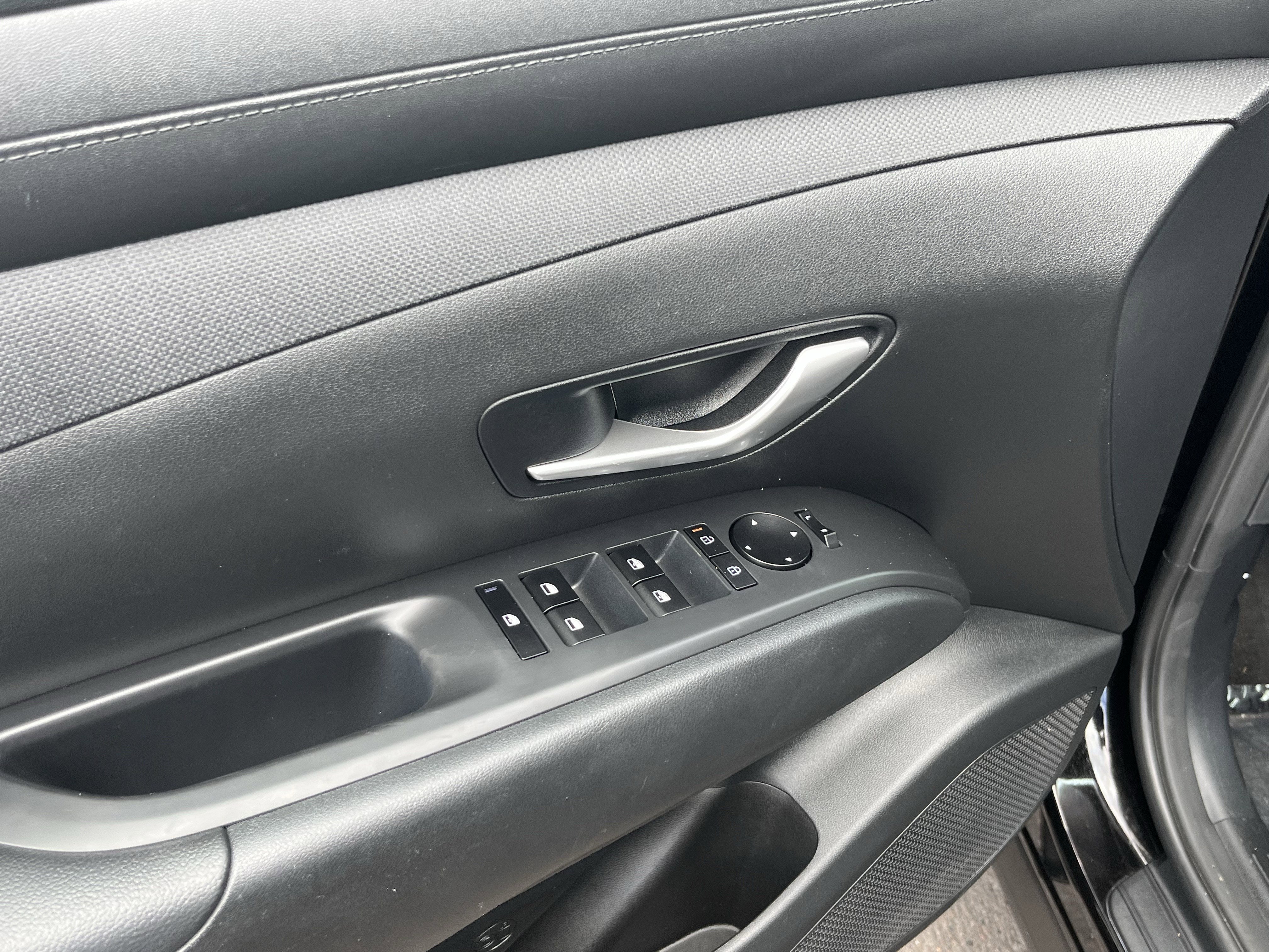 2025 Hyundai TUCSON PLUG-IN HYBRID SEL