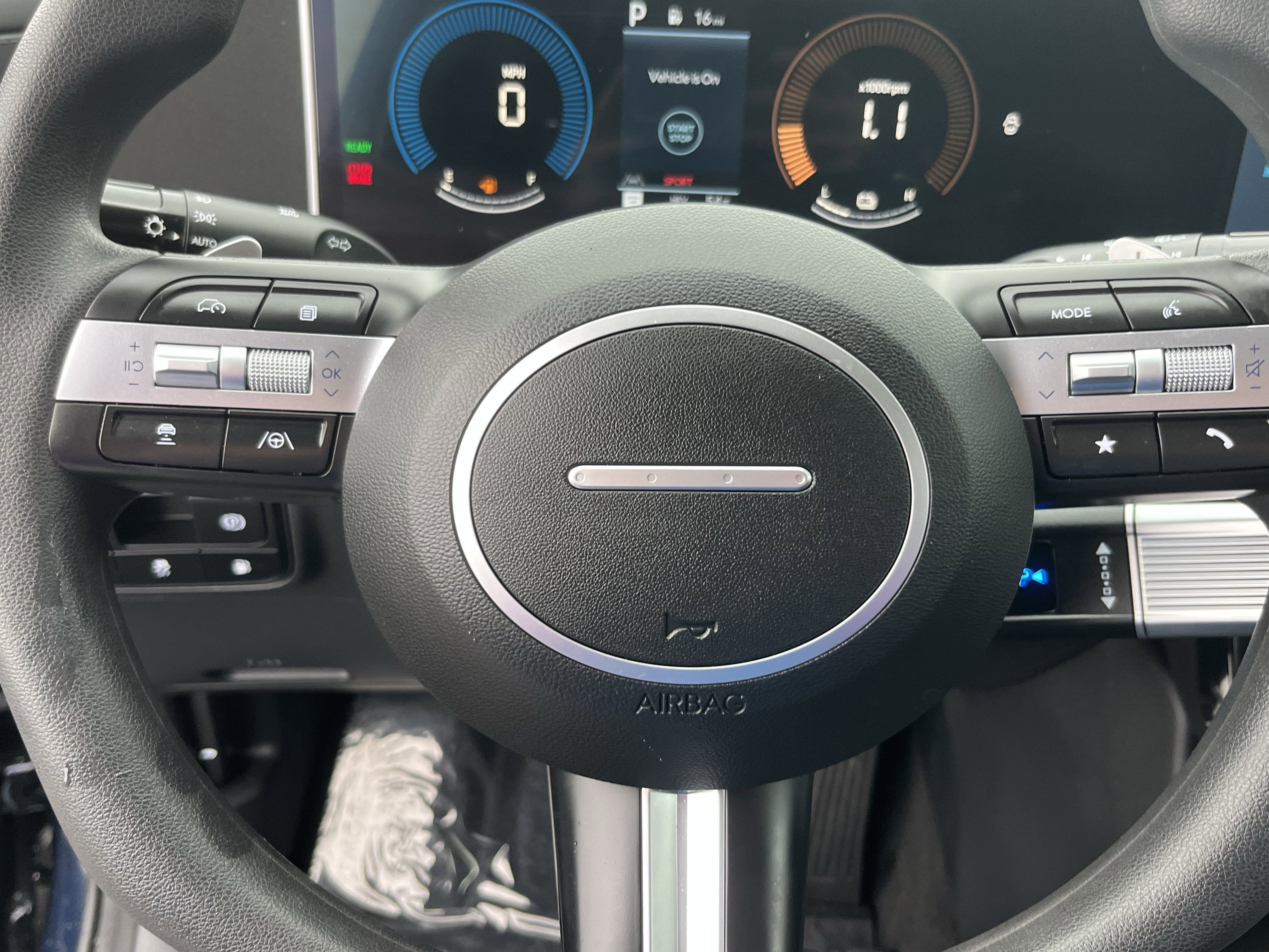 2025 Hyundai TUCSON PLUG-IN HYBRID SEL