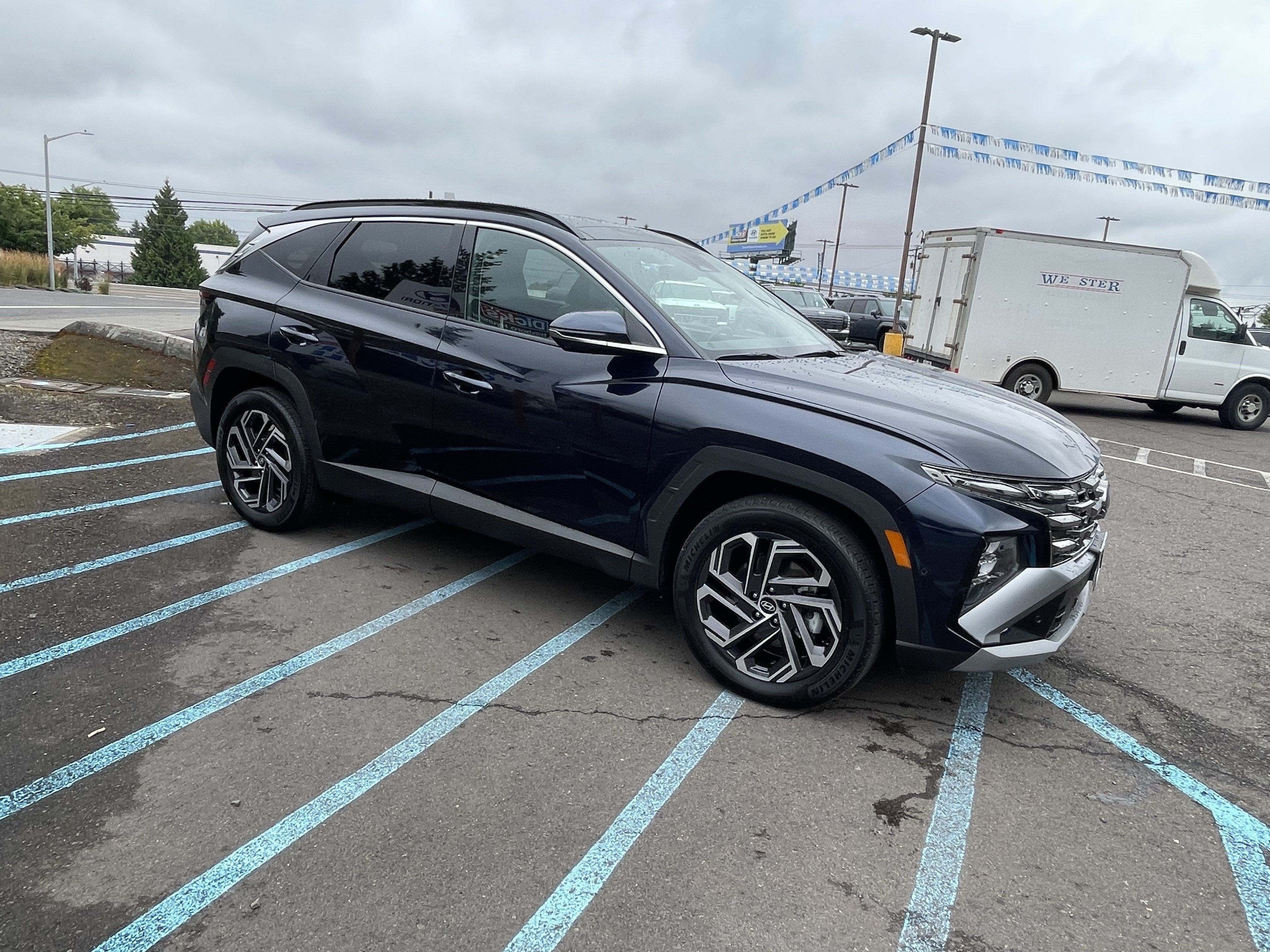 2025 Hyundai TUCSON HYBRID Limited