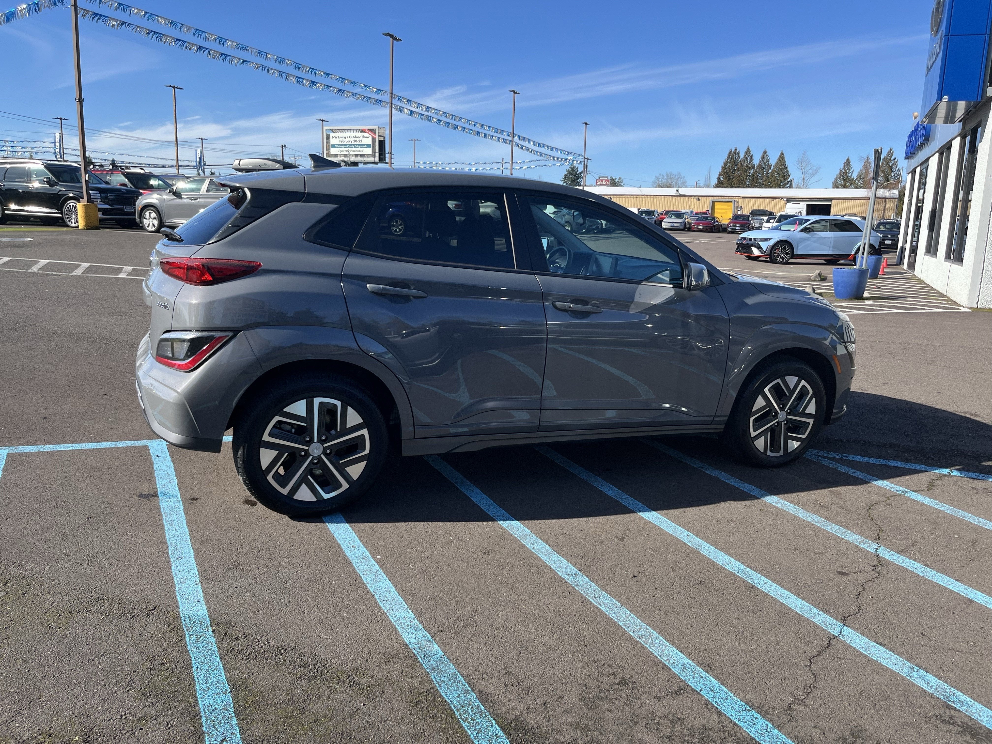 2023 Hyundai KONA ELECTRIC SE