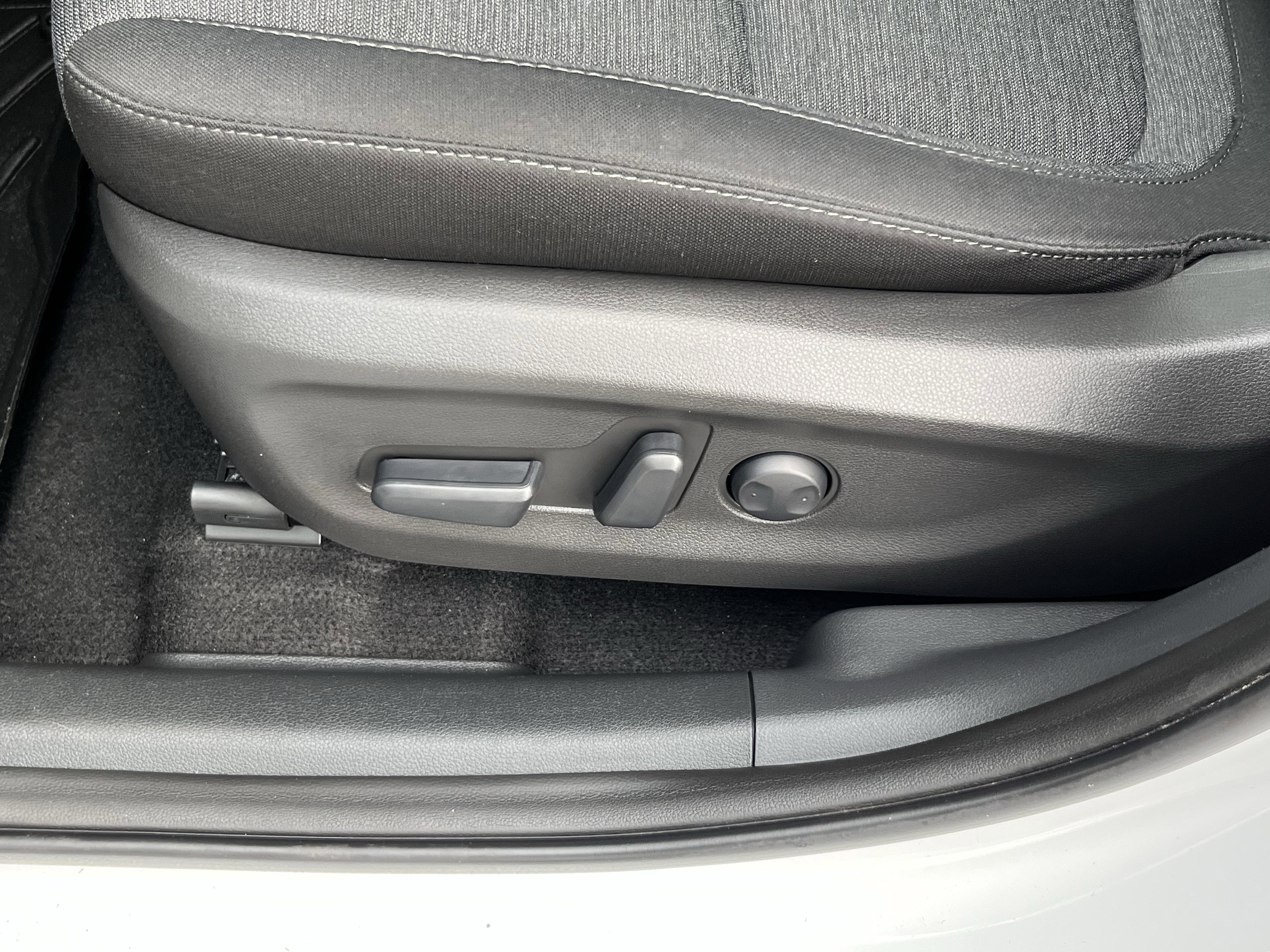 2023 Hyundai KONA ELECTRIC SEL