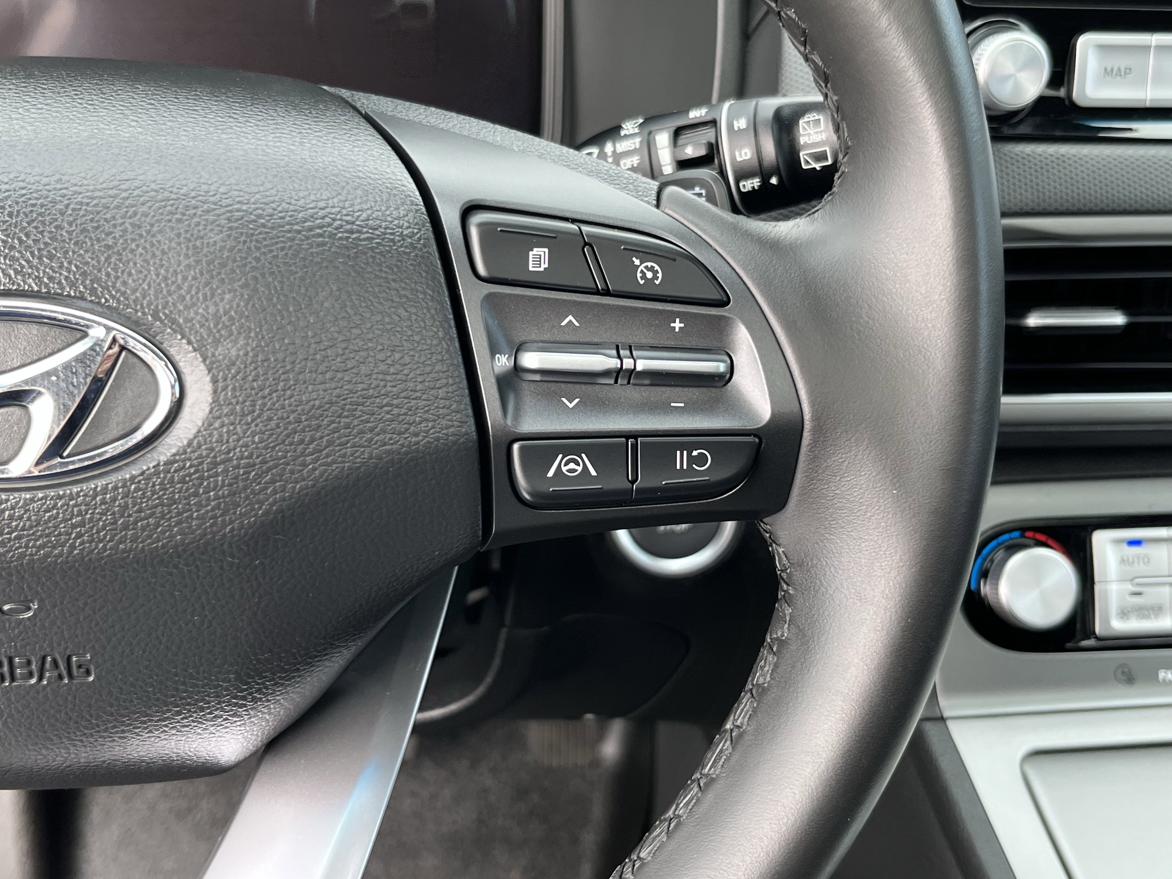 2023 Hyundai KONA ELECTRIC SEL