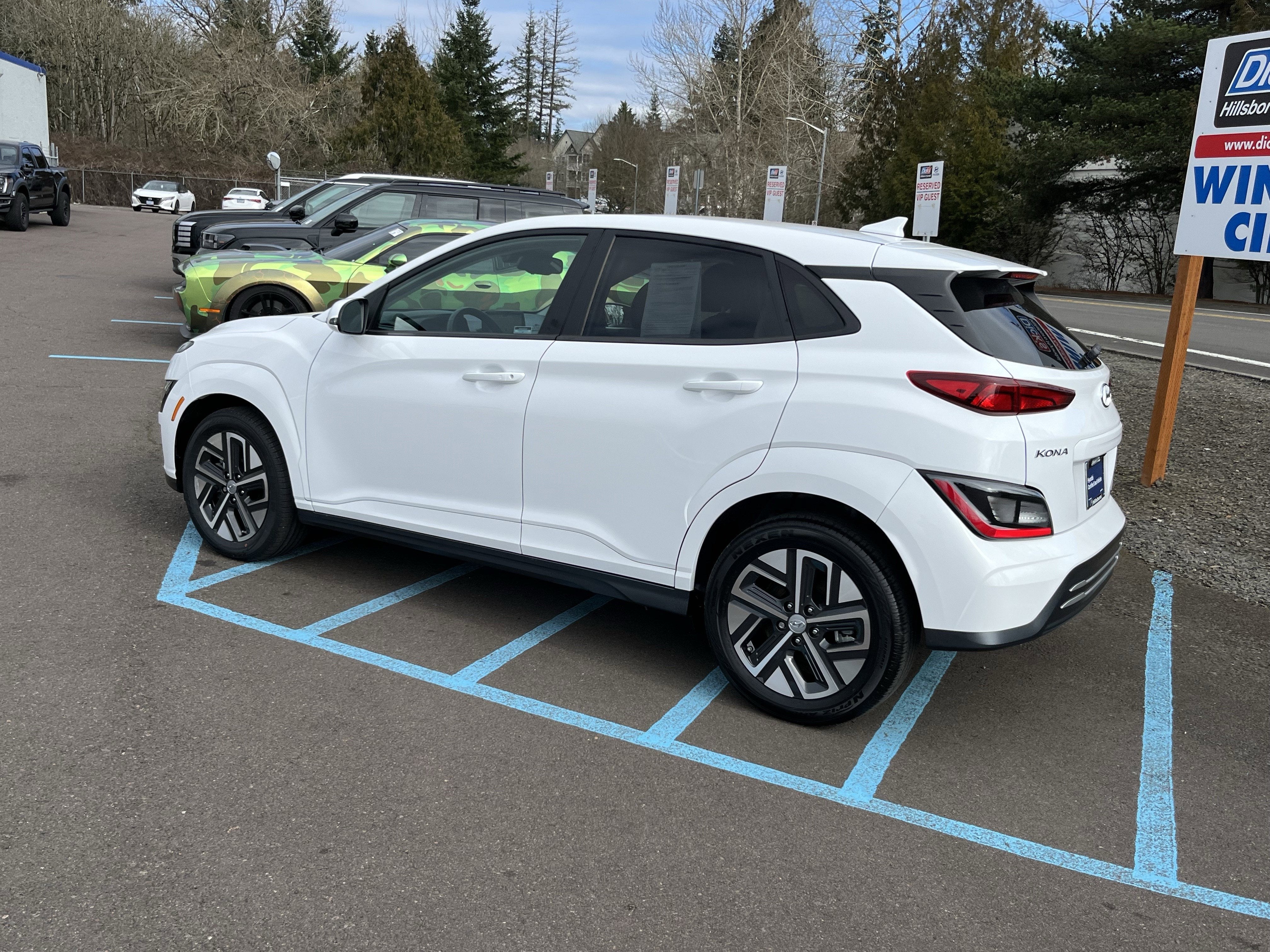 2023 Hyundai KONA ELECTRIC SEL