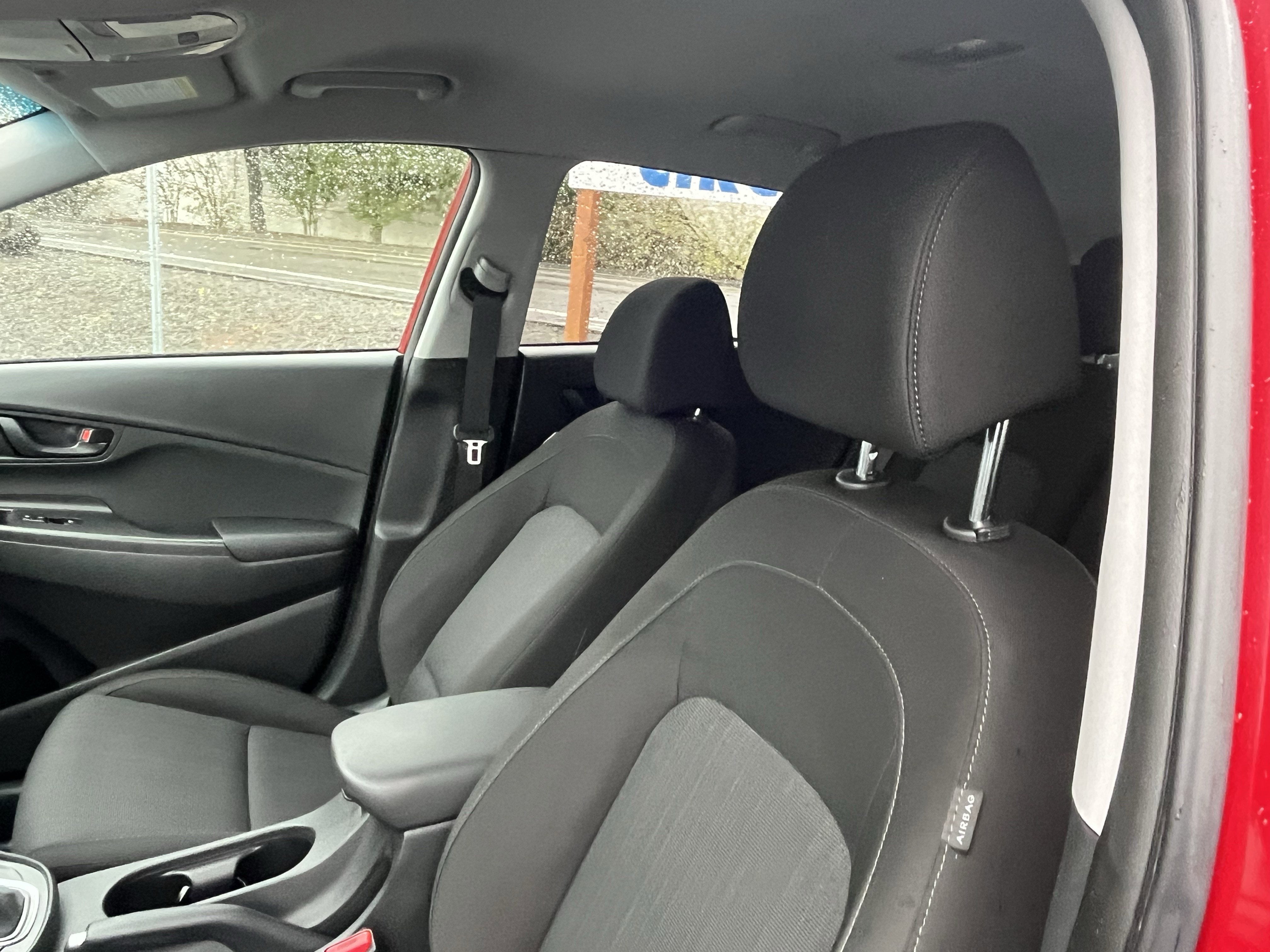 2022 Hyundai KONA SEL