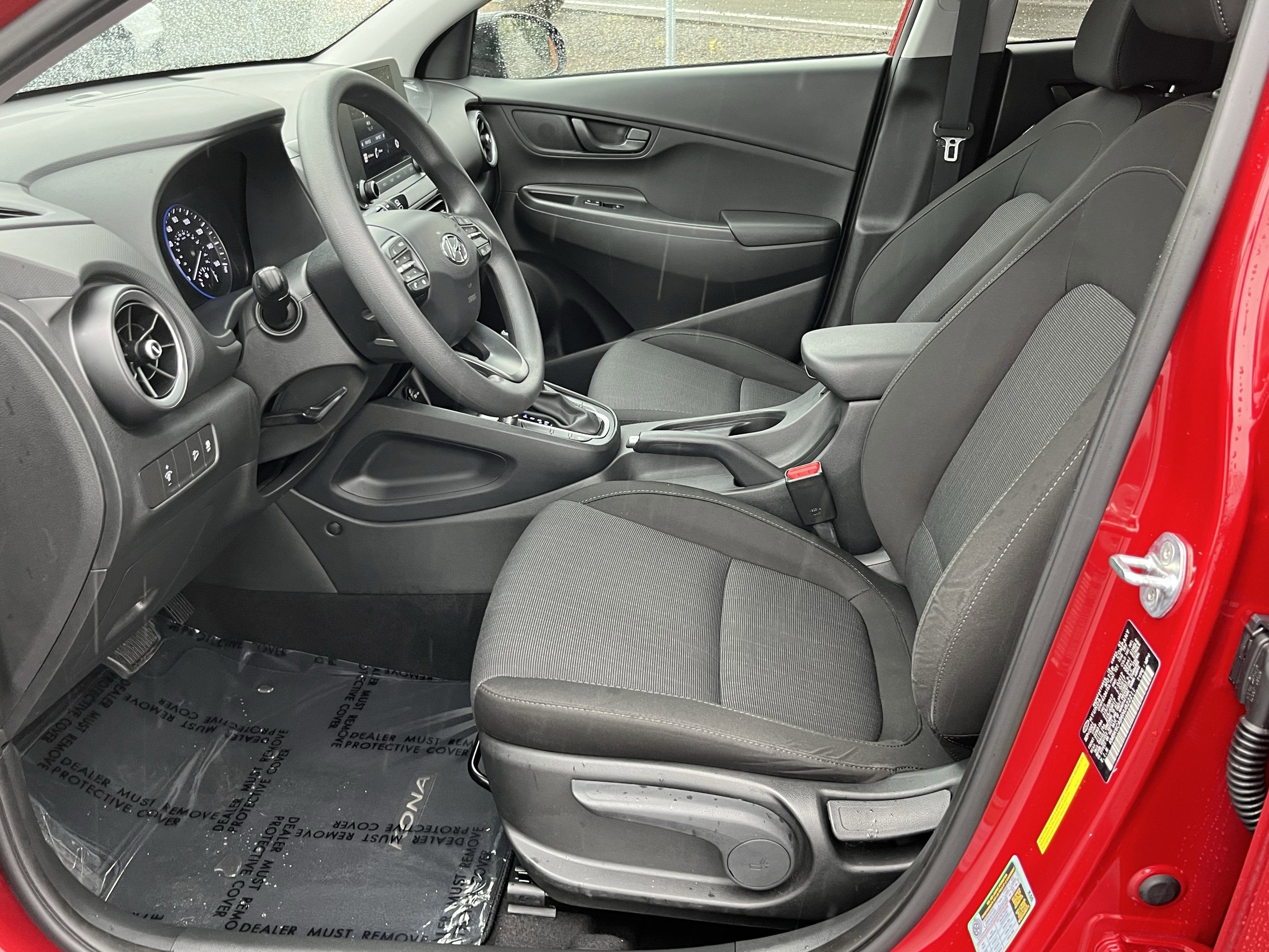 2022 Hyundai KONA SEL