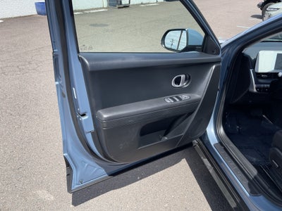 2024 Hyundai IONIQ 5 SE