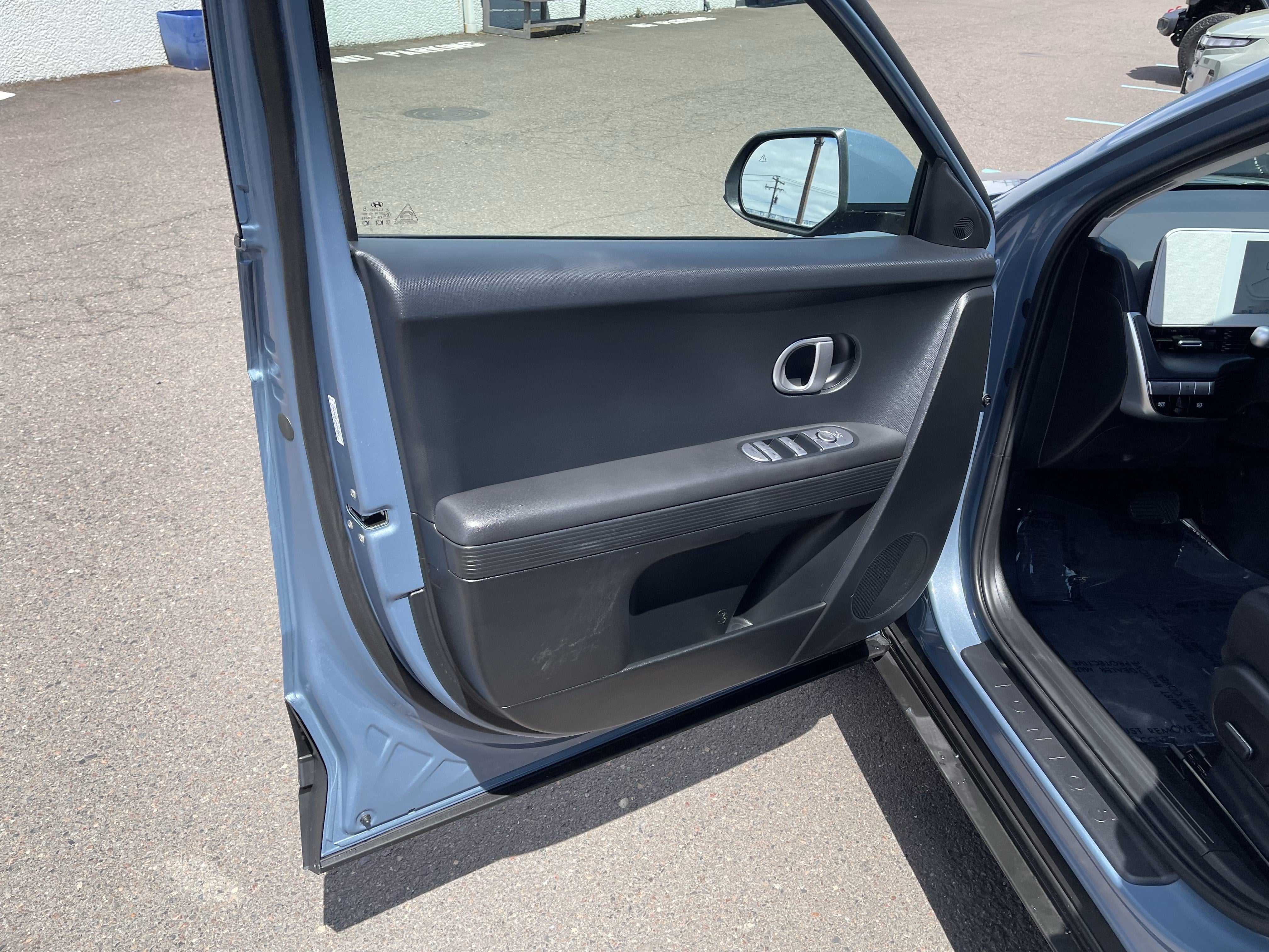 2024 Hyundai IONIQ 5 SE