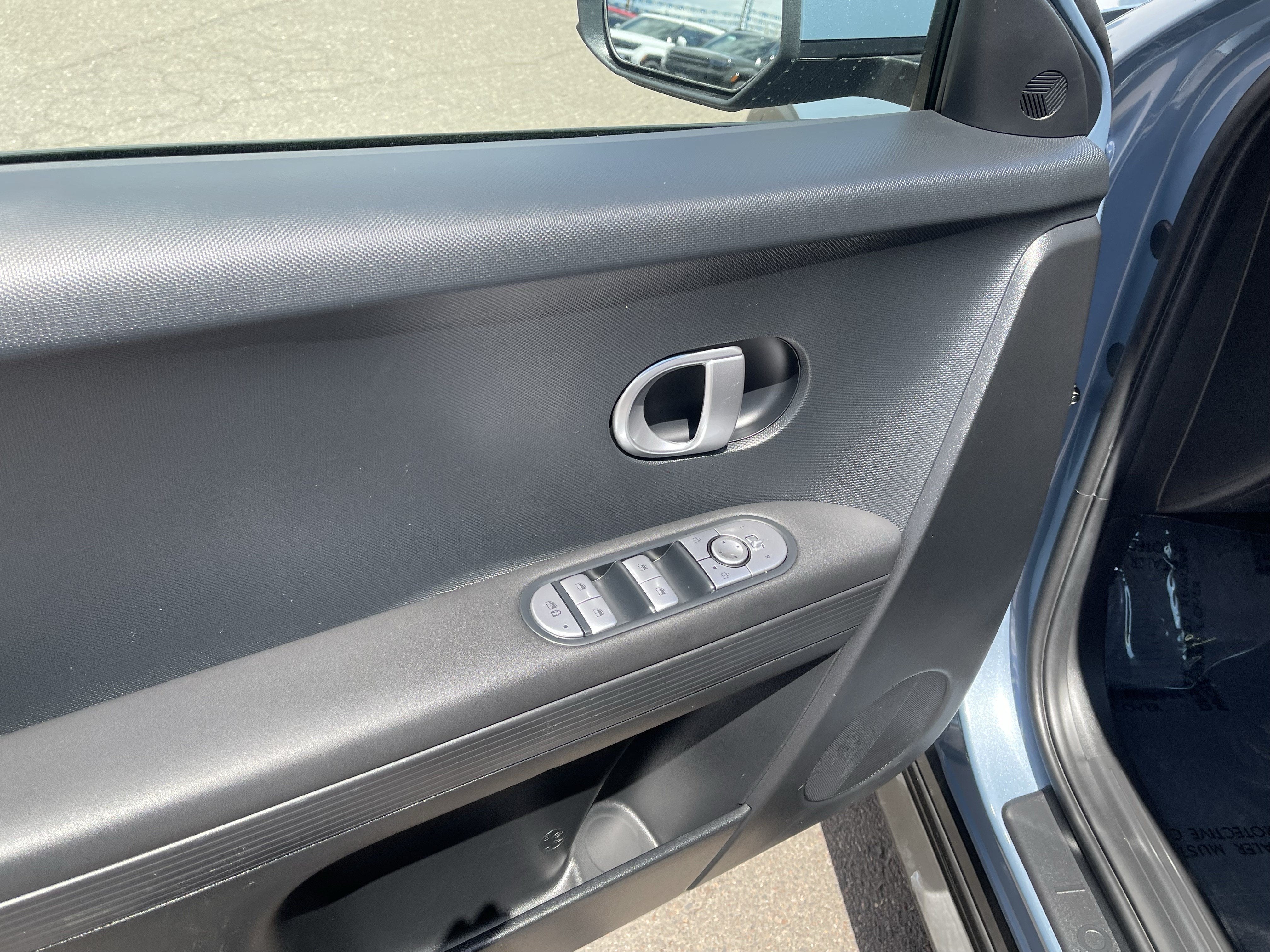 2024 Hyundai IONIQ 5 SE