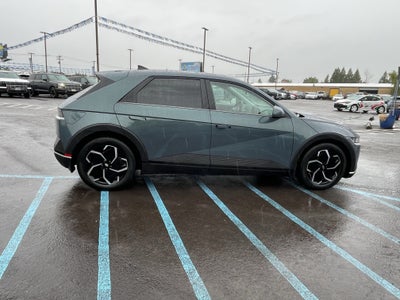 2024 Hyundai IONIQ 5 SE
