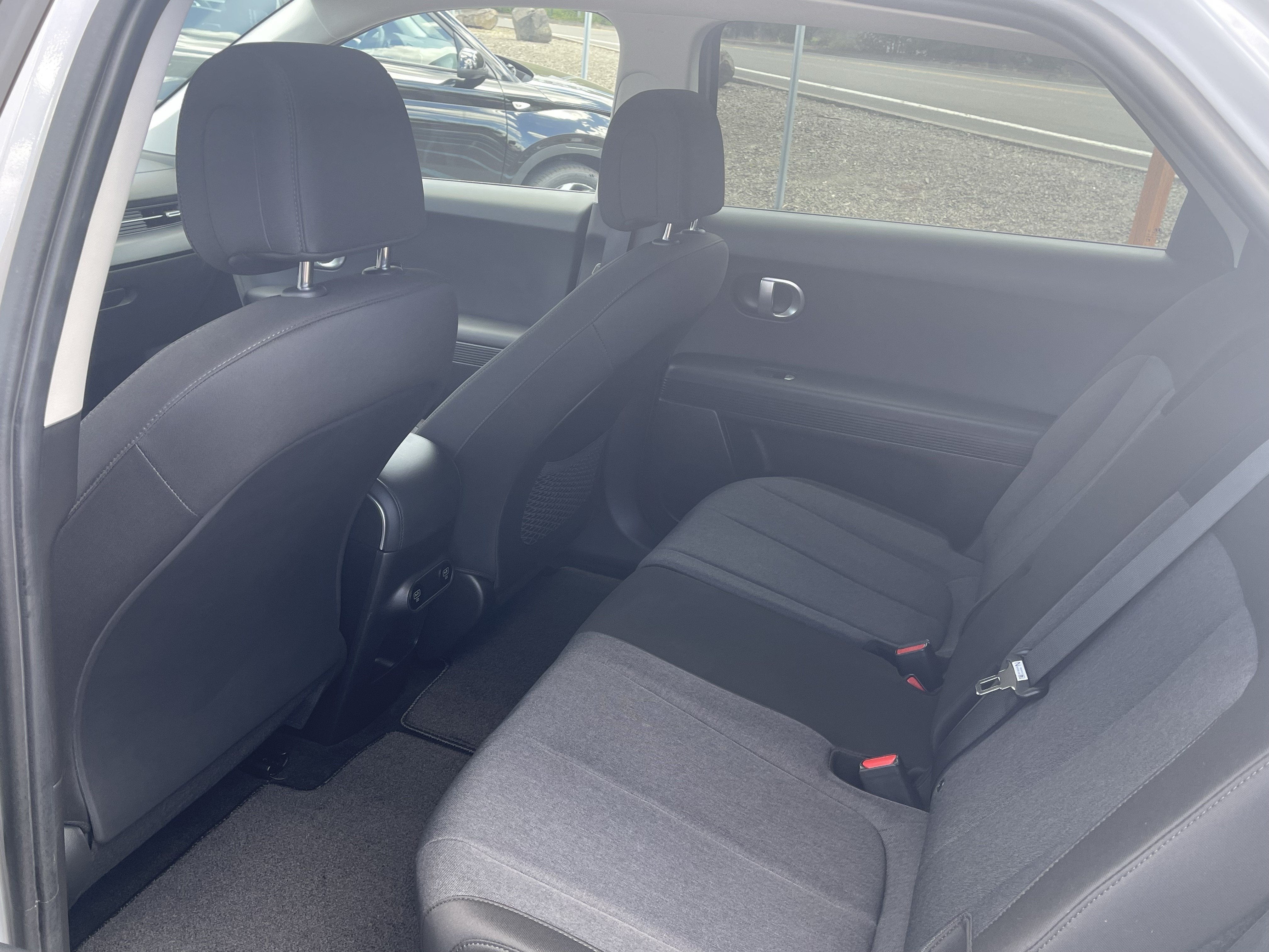 2024 Hyundai IONIQ 5 SE
