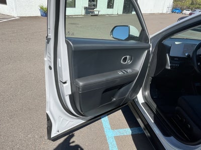 2024 Hyundai IONIQ 5 SE