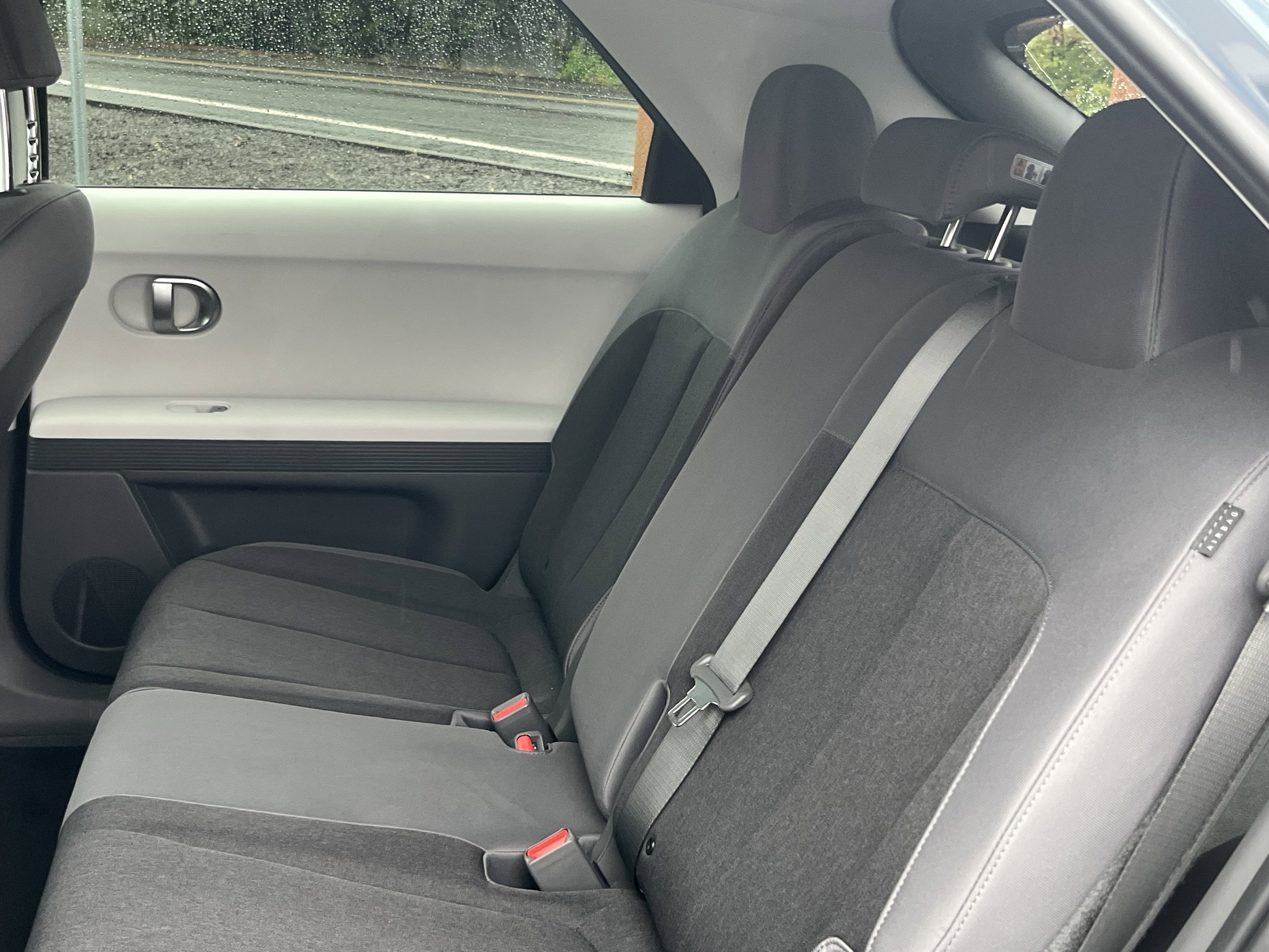 2024 Hyundai IONIQ 5 SE